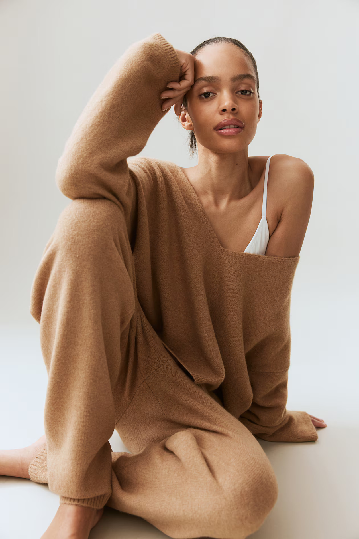 Fine-Knit V-Neck Sweater | H&M (US + CA)