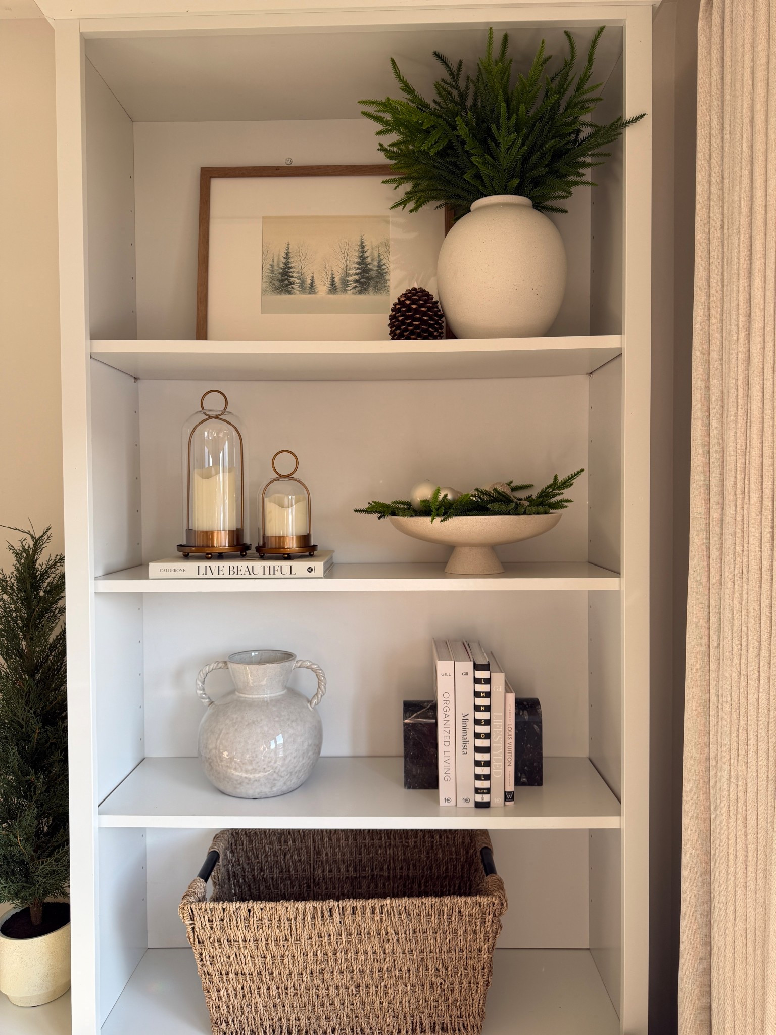 Shelf decor!


#LTKHome