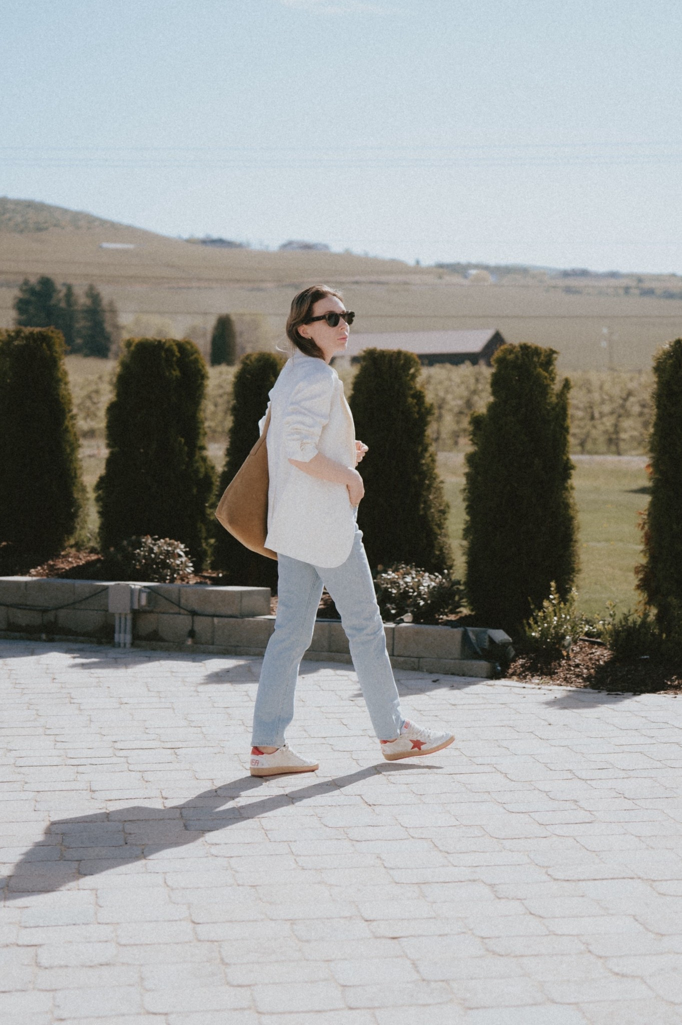Linen blazer + straight leg jeans + retro sneakers + hobo bag.
@Levi's 
@Madewell 

#LTKWorkwear #LTKTravel #LTKSeasonal