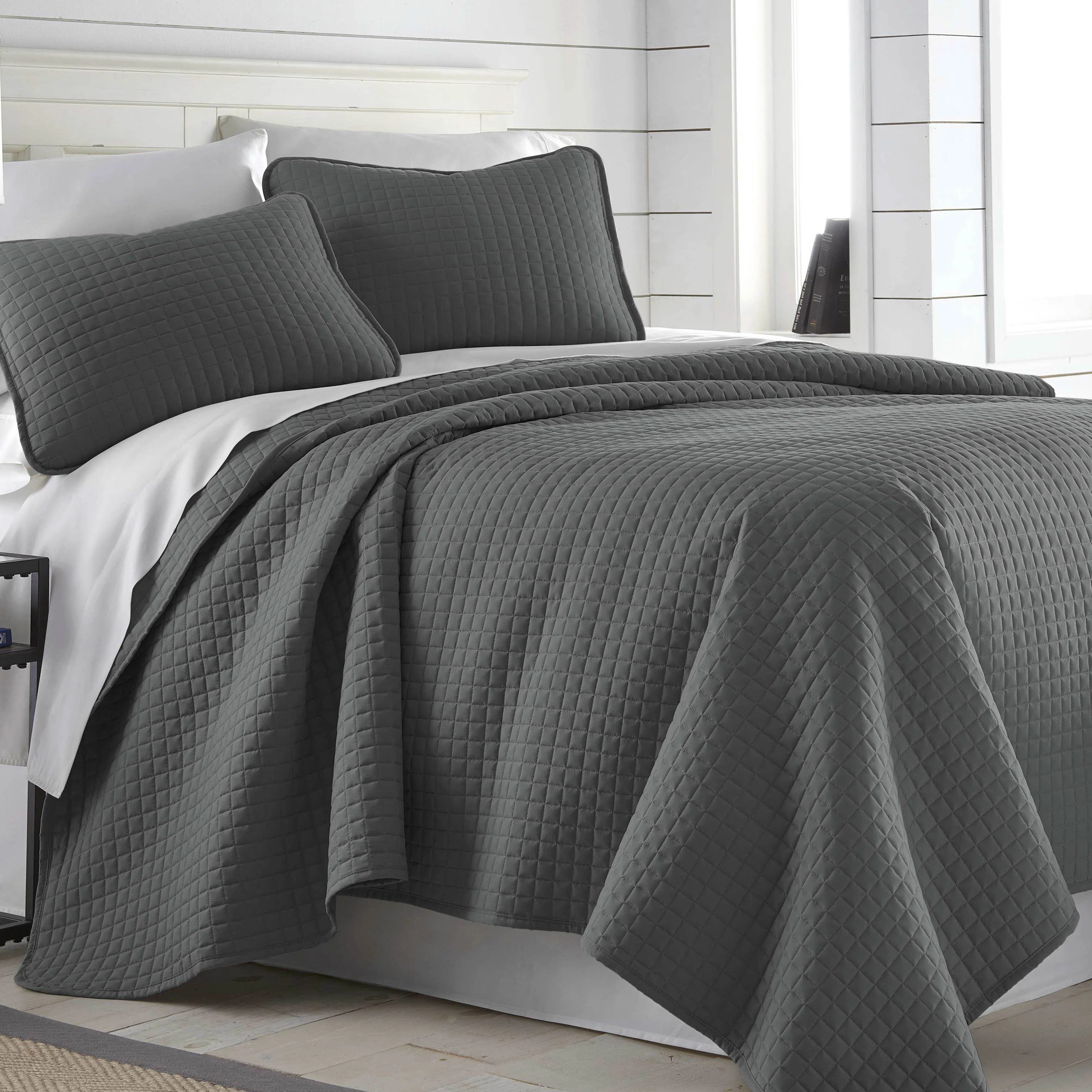 Vilano Springs ® Oversized, Light-Weight Hotel Quality Quilt Set with Matching Shams | Wayfair North America