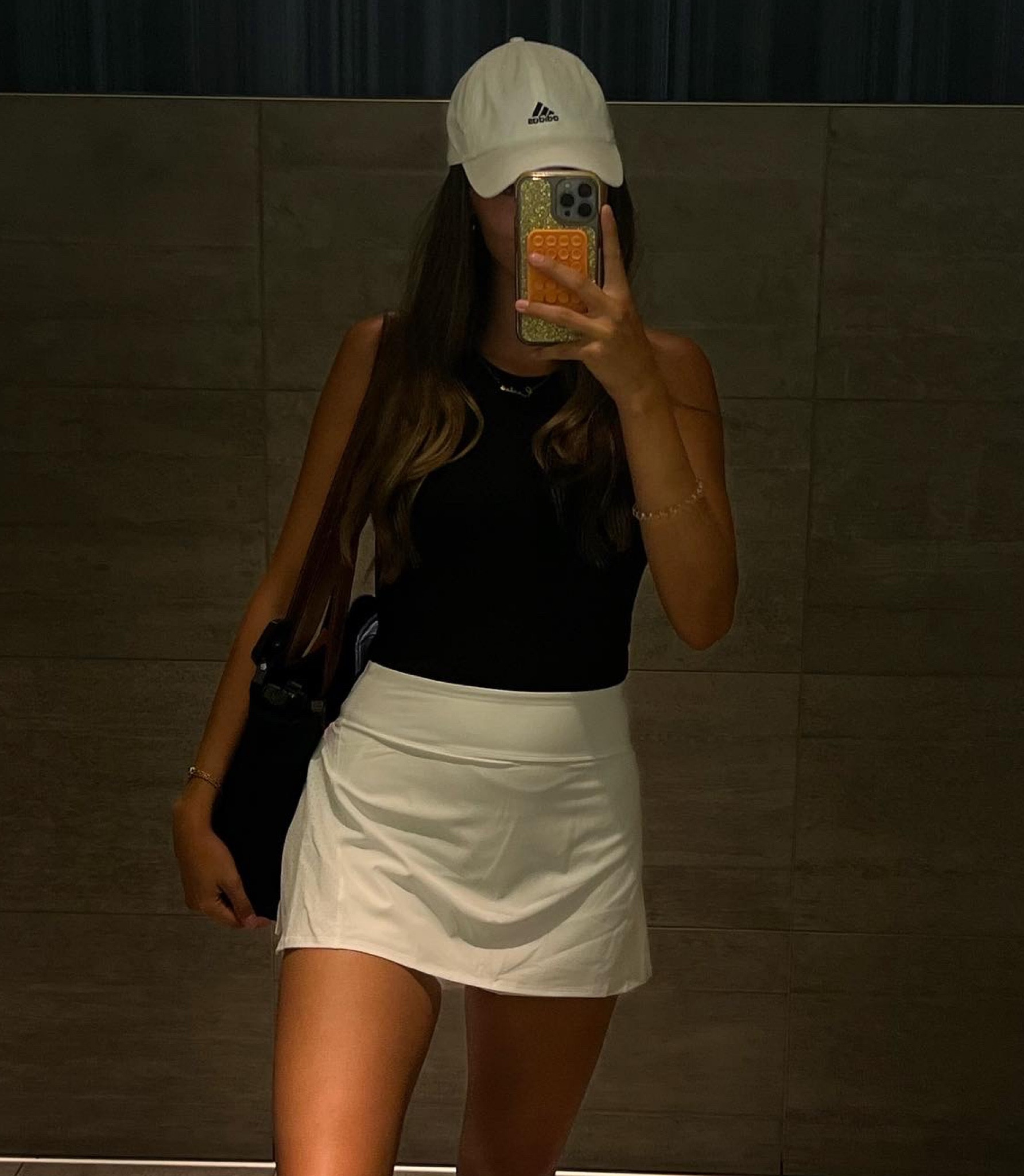 this skirt is SO GOOD. I’m wearing a size small! Fits tighter around the waist area (and sucks you in great) so size up for looser fit. 

Golf outfit 
Golf skirt 
Tennis skirt 
Pickle ball skirt 
Golf outfit 
Athletic skirt 
Tennis outfit 
Pickleball outfit 