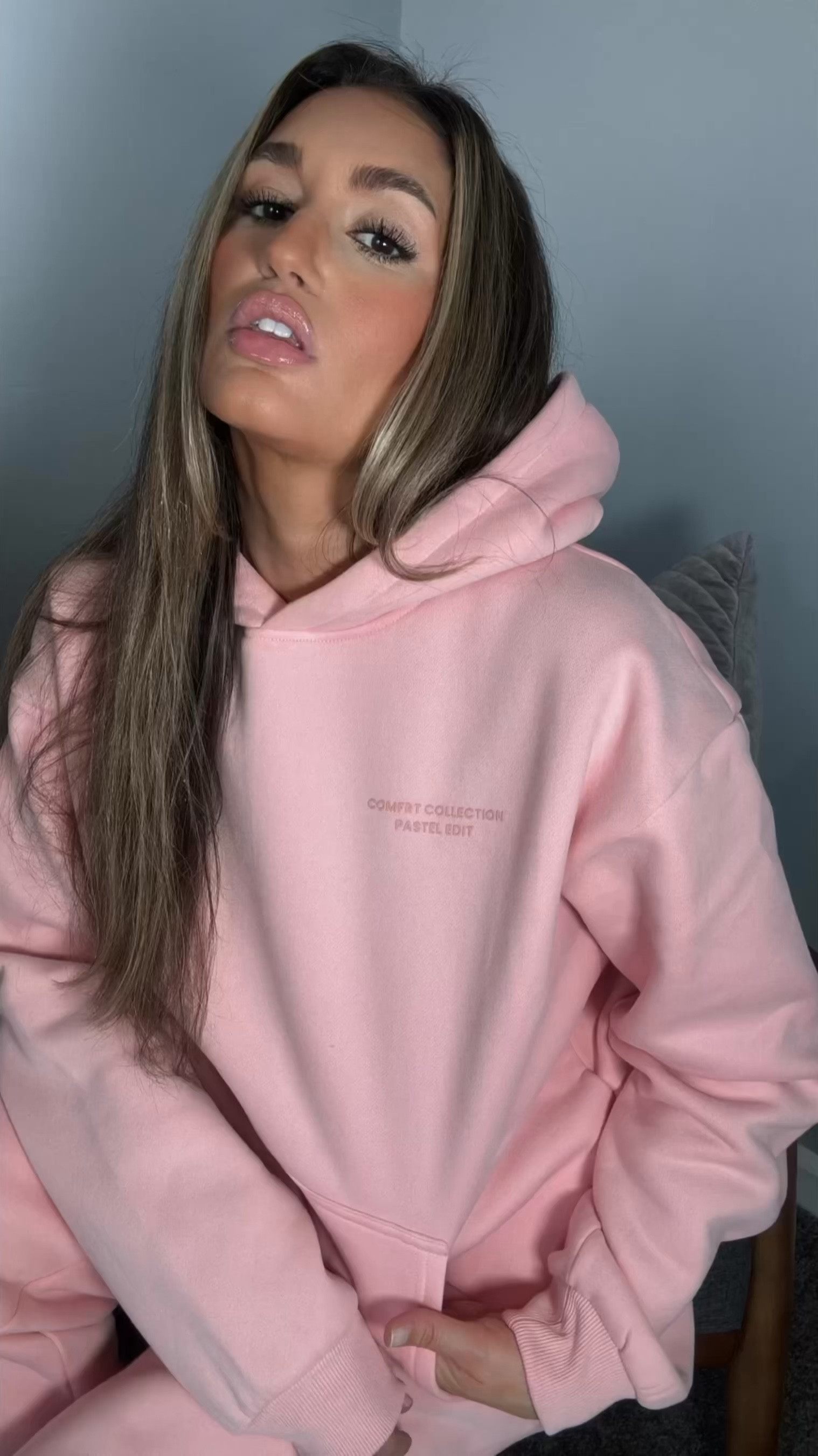 Comfrt is 100% worth the hype! 

Every sale donates to support mental health charities 

The heavy weight feels like a hug! 

I love the oversized fit 

SIZE INFO:
I’m wearing Medium in the top and bottom. 145 lbs, 5’7” size 4

Color Bubblegum 

……………..

Matching set comfortable ootd errands outfit pink hoodie loungewear 
#ad 

#LTKSaleAlert #LTKShoeCrush #LTKMostLoved