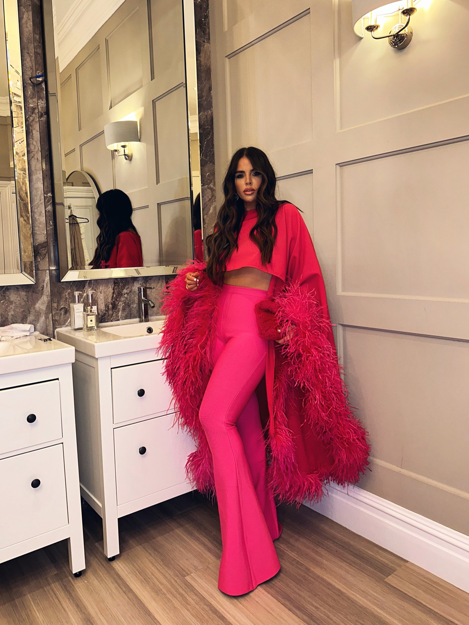 Hot pink … 💗


#LTKCyberweek #LTKsalealert #LTKeurope