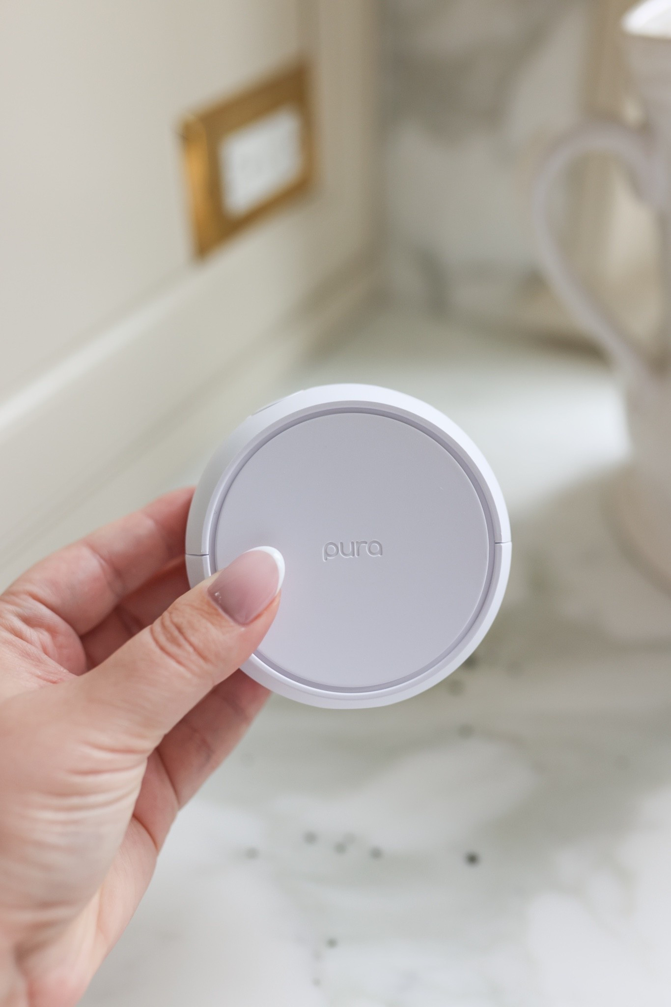 Pura is having their Labor Day sale! All devices and fragrances are currently 20% off! 

Pura home, fragrance diffuser

#LTKHome #LTKSaleAlert
