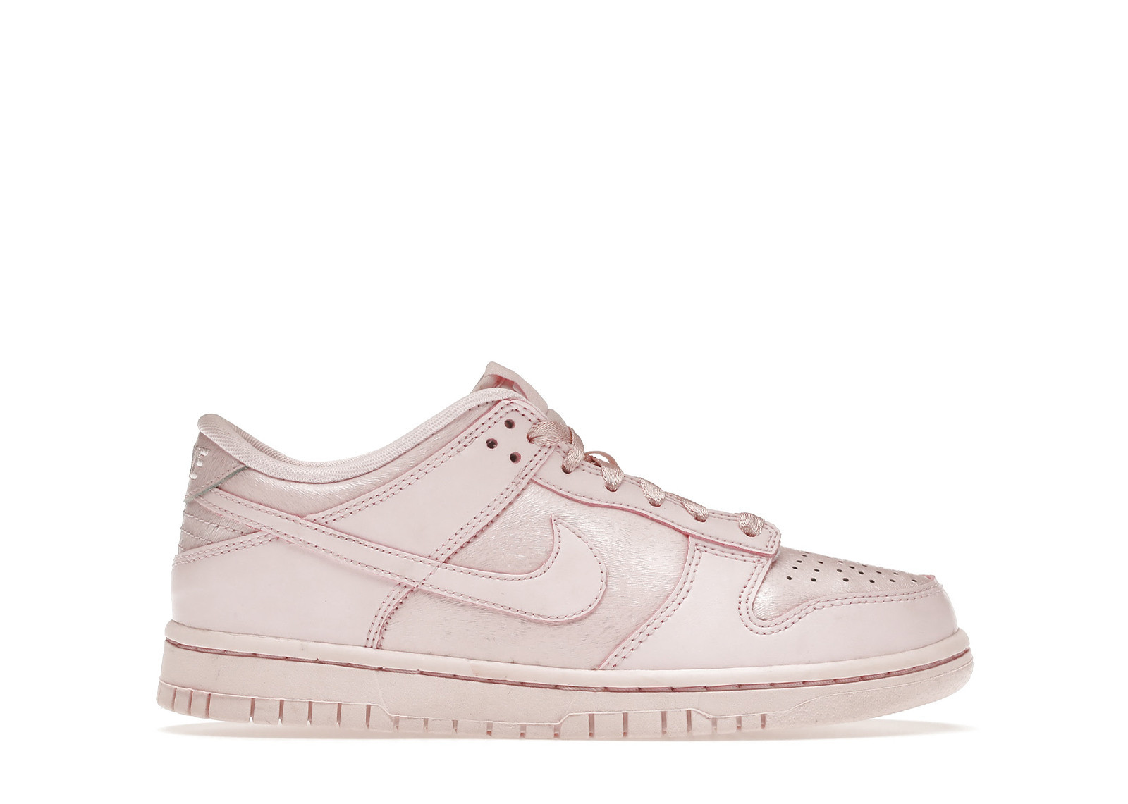 Nike Dunk Low Sneakers in Prism Pink | StockX