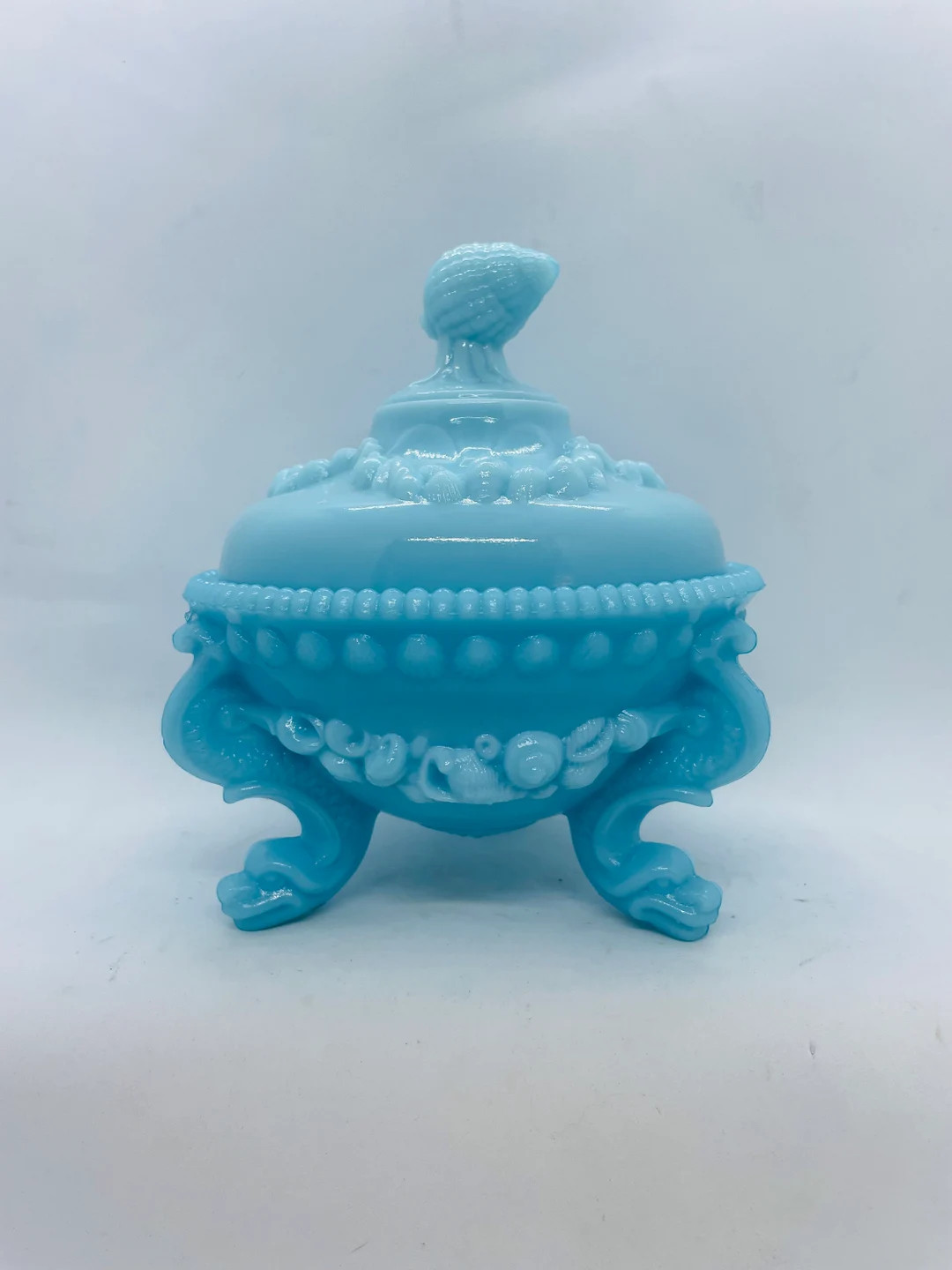 Powder Blue Milk Glass Argonaut Lidded Shell Bowl, Sea Serpent Legs, Shells - Etsy | Etsy (US)