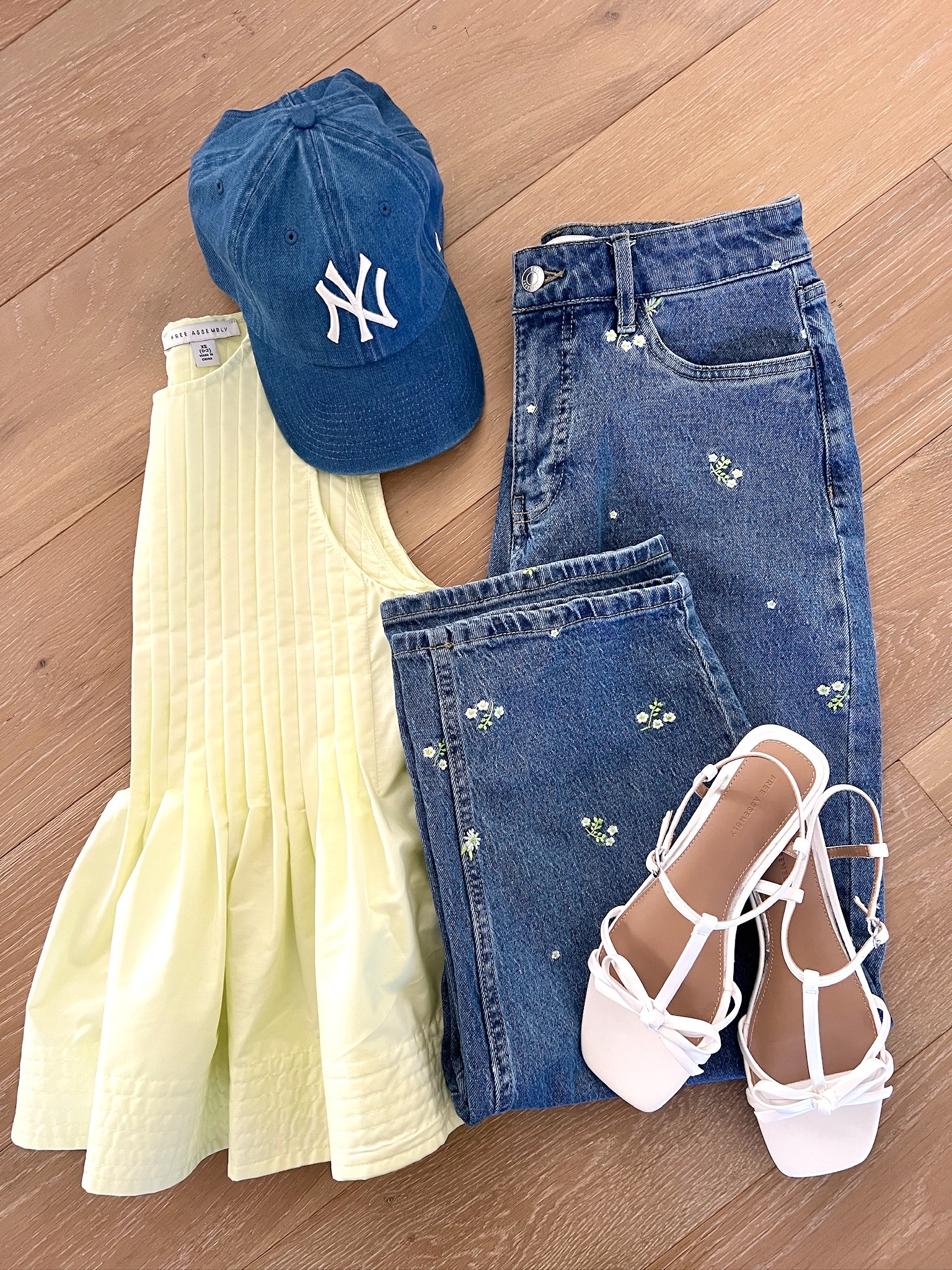 So glad these jeans are online now!!! Size down for the best fit. Wearing 0 instead usual 2 