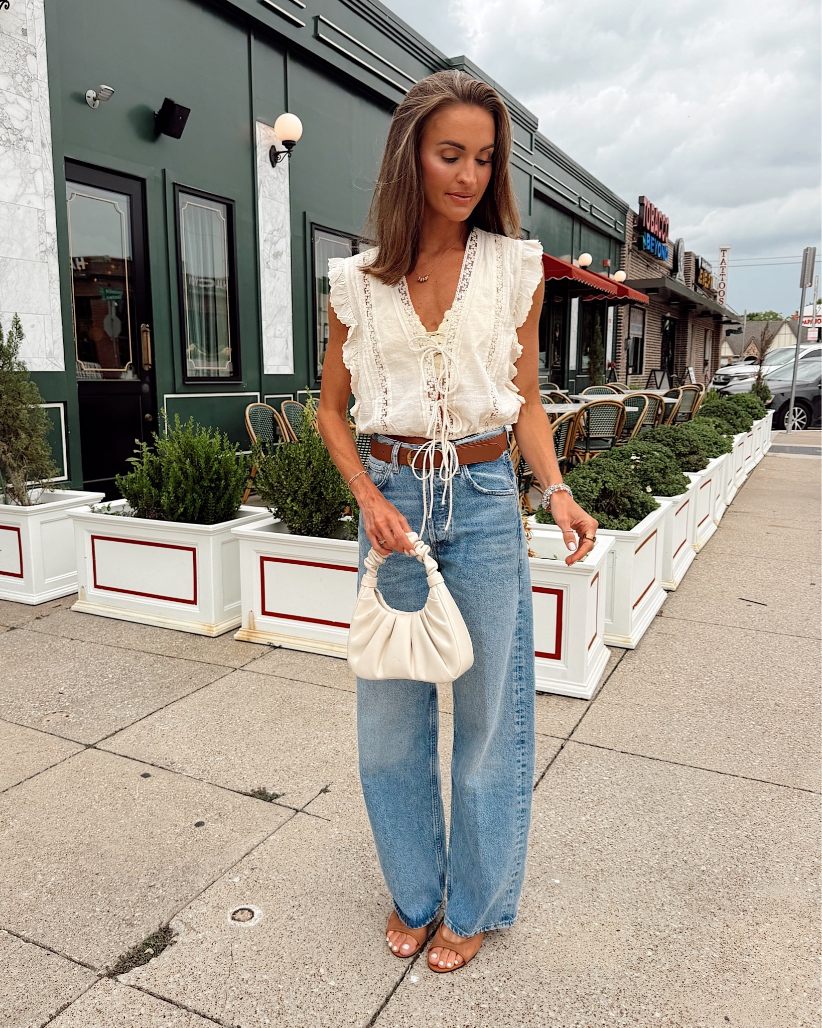 My go to summer outfit 🤍