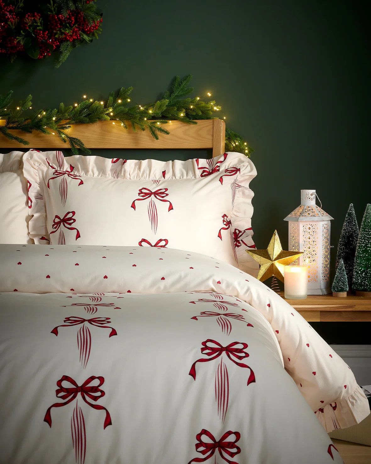Cotton Christmas Ribbon Bow Print Frill Bedding Set | Chelsea Peers NYC