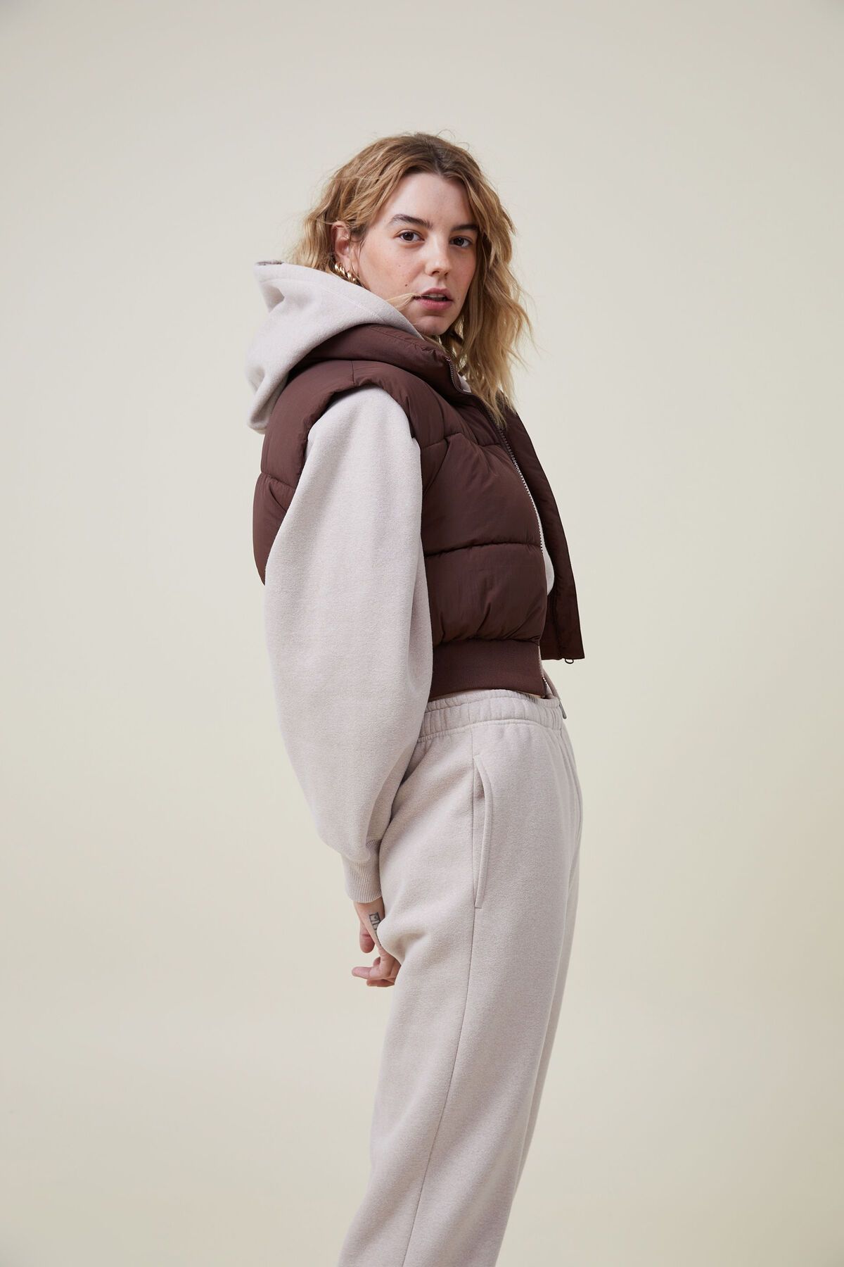 The Mother Cropped Puffer Vest | Cotton On (US)