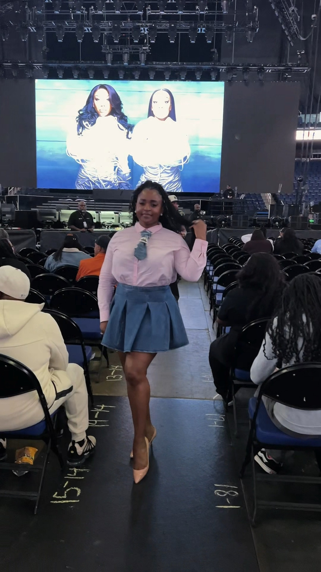 What I wore to the Boy Is Mine Tour! This denim skirt, paired with pink button down shirt and a diy tie was perfect 🩷

pssst…. Don’t worry I linked a cute tie alternative 😉

#denimskirt #amazonfinds #buttondownshirt #concertlook #concertoutfit #nudepumps 

#LTKShoeCrush #LTKOver40 #LTKStyleTip