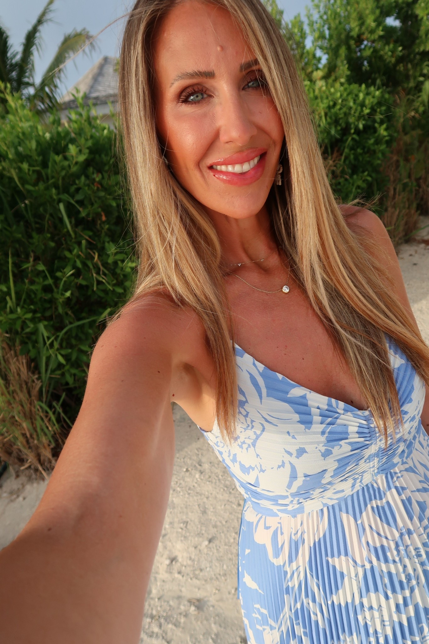 My dinner dress last night 🥰🥰🥰 it was GORGEOUS 
Wedding guest vacation dress 

#LTKTravel #LTKMidsize #LTKWedding