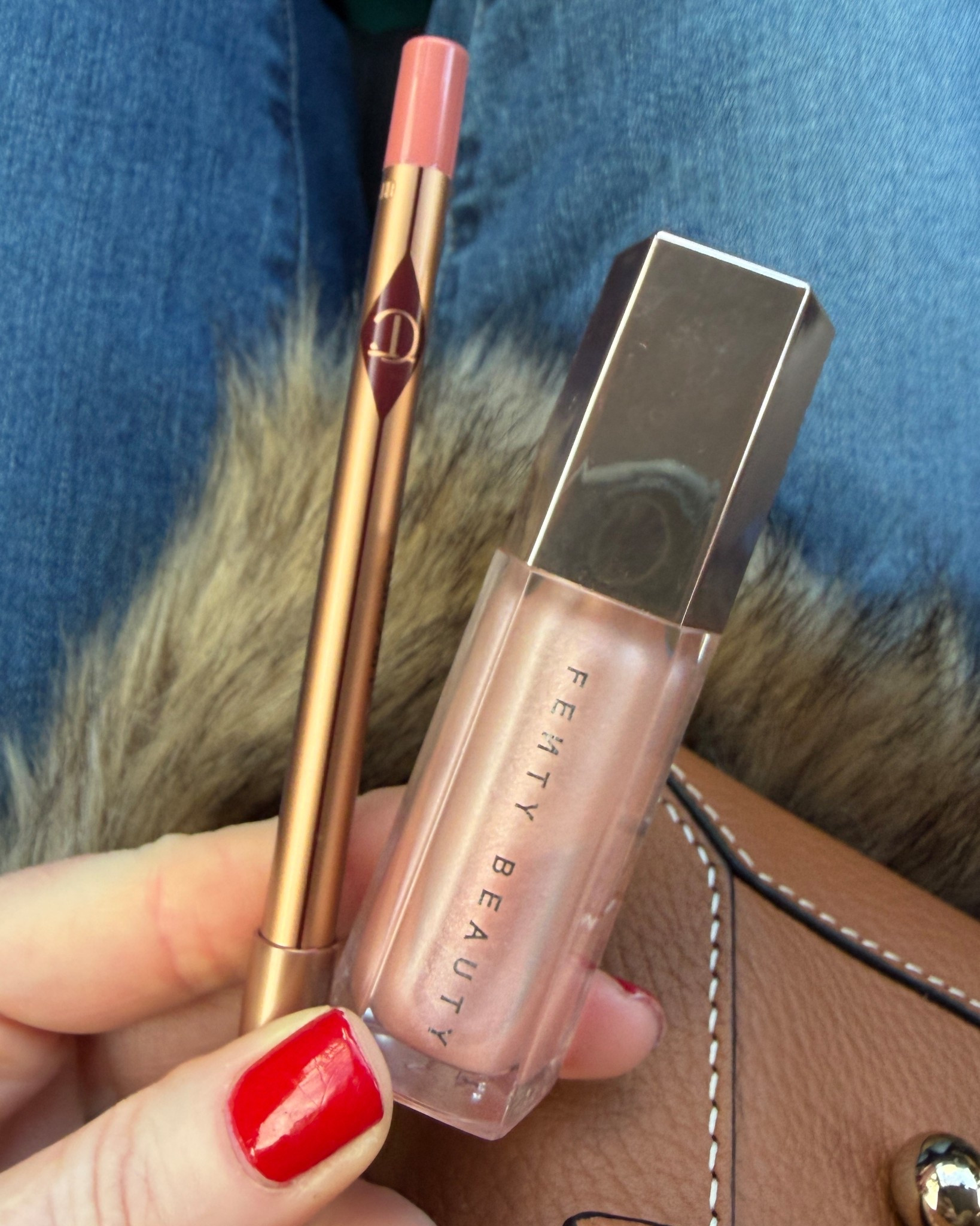 Sunday Lip Combo - Such a gorgeous everyday lipliner and gloss pairing if you love nice pink lip shades. 💋🩰🤎 

#LTKuk #LTKbeauty #LTKgiftguide