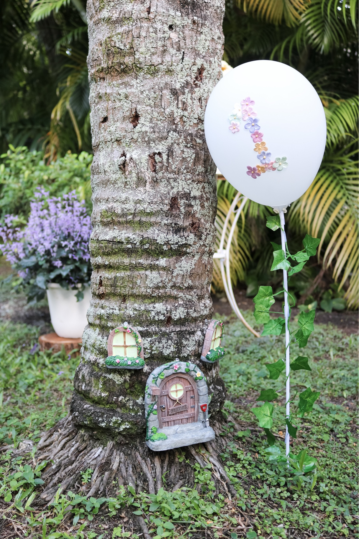 Woodland fairy tree house with a floral numbered balloon

I used glue to hold down the flowers. I purchased the pastel paper flowers at Hobby Lobby, but I linked similar ones here. 

#LTKParties #LTKBaby #LTKKids