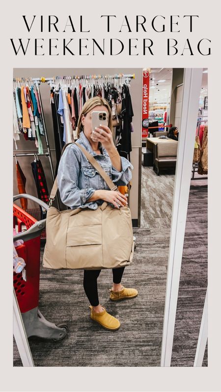 Comment LINKS below & I will DM you the link for my favorite weekender bag from Target! It’s $45 & comes in 4 color options. It’s SOOO roomy and also has interior pockets. 
** You can also tap the link in my bio to shop with LTK! 
XO,
Lee Anne 
#targetfinds 

#LTKsalealert #LTKSpringSale #LTKfindsunder50