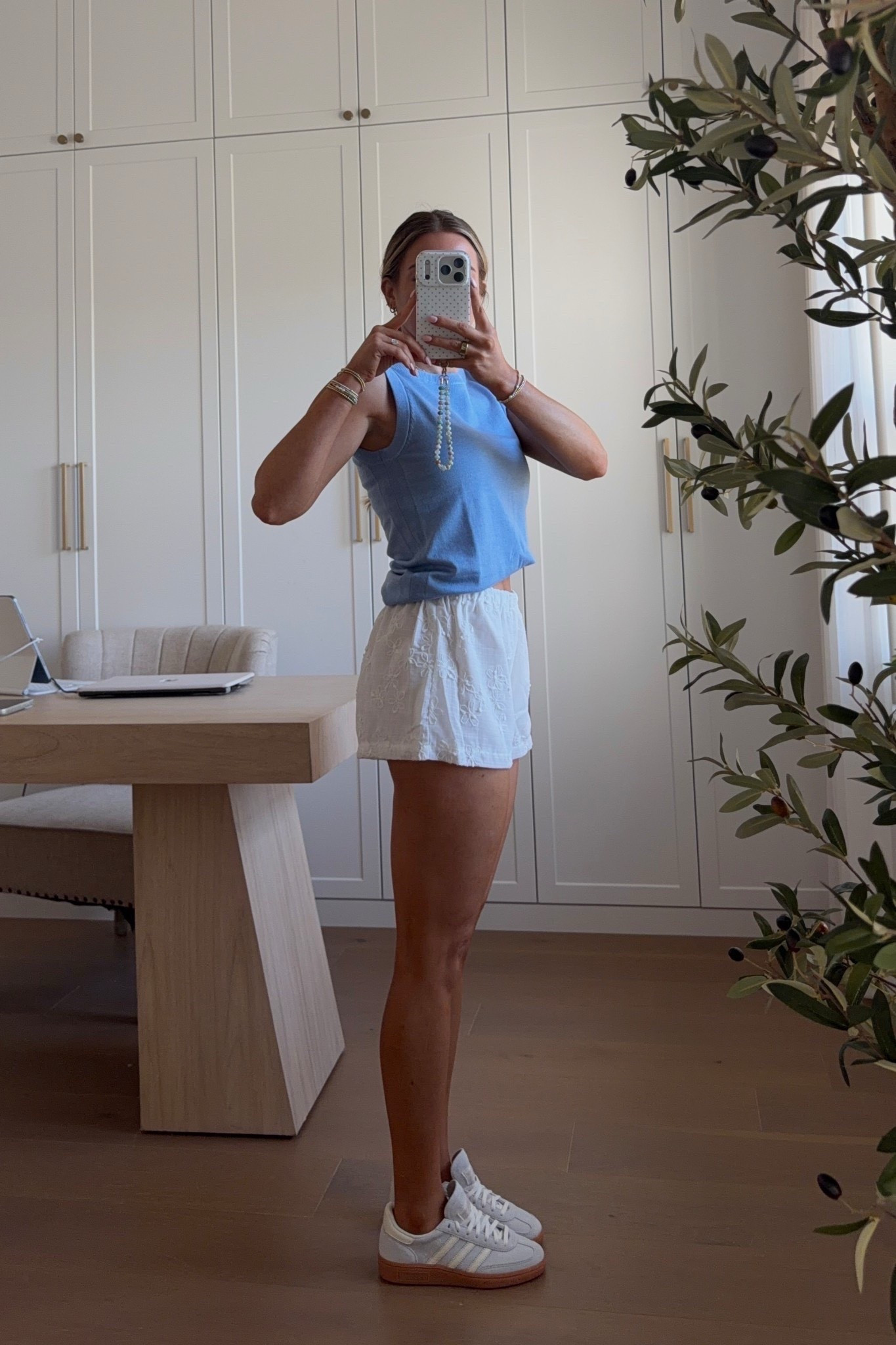 tank: xs // shorts: medium (they run small)


#LTKSeasonal #LTKPetite #LTKootd