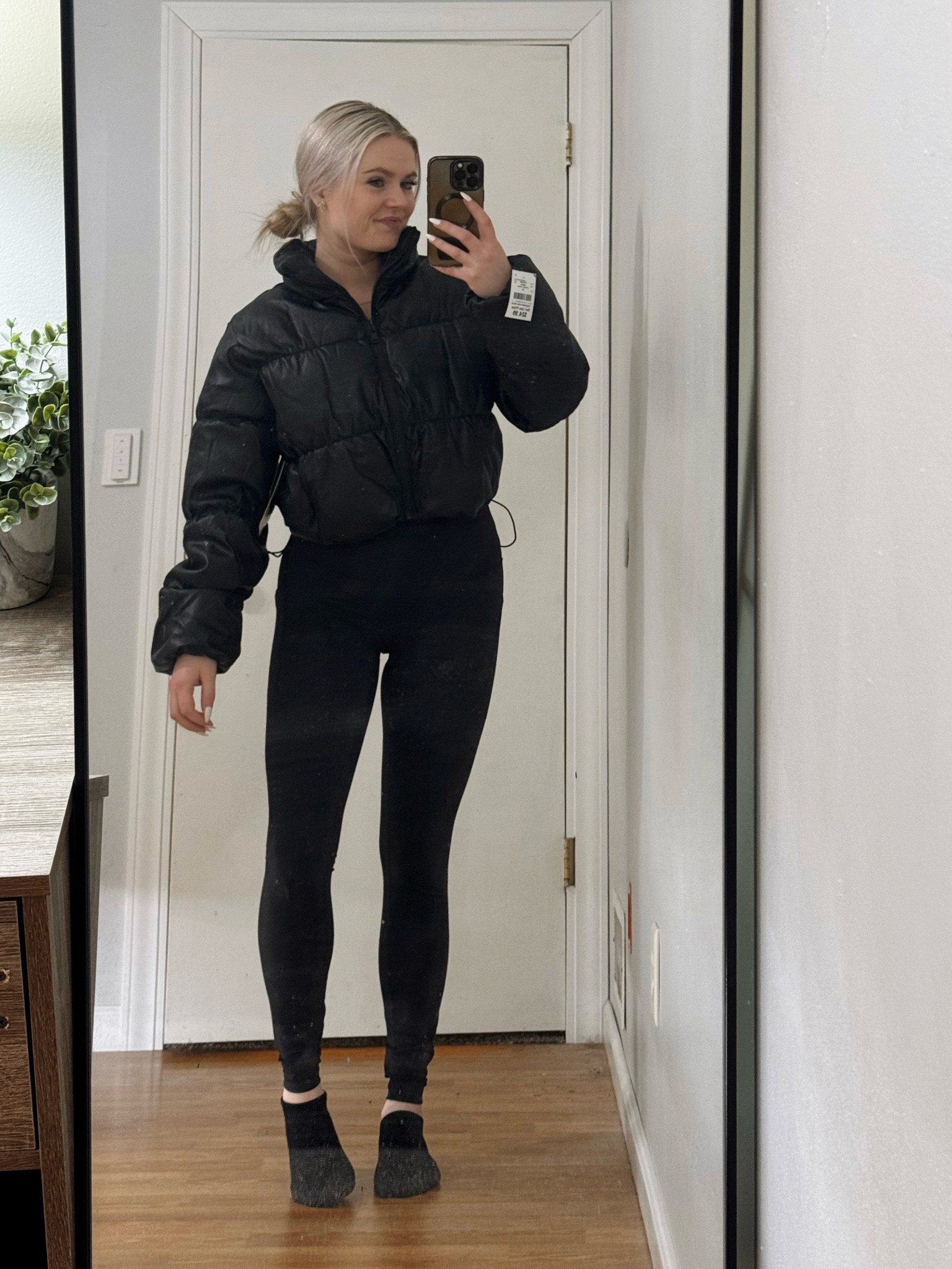Black winter outfit with puffer jacket 🖤❄️🪩 #winter #black #blackoutfit #goingout #winteroutfit #snowbunny 

#LTKFitness #LTKSeasonal #LTKActive