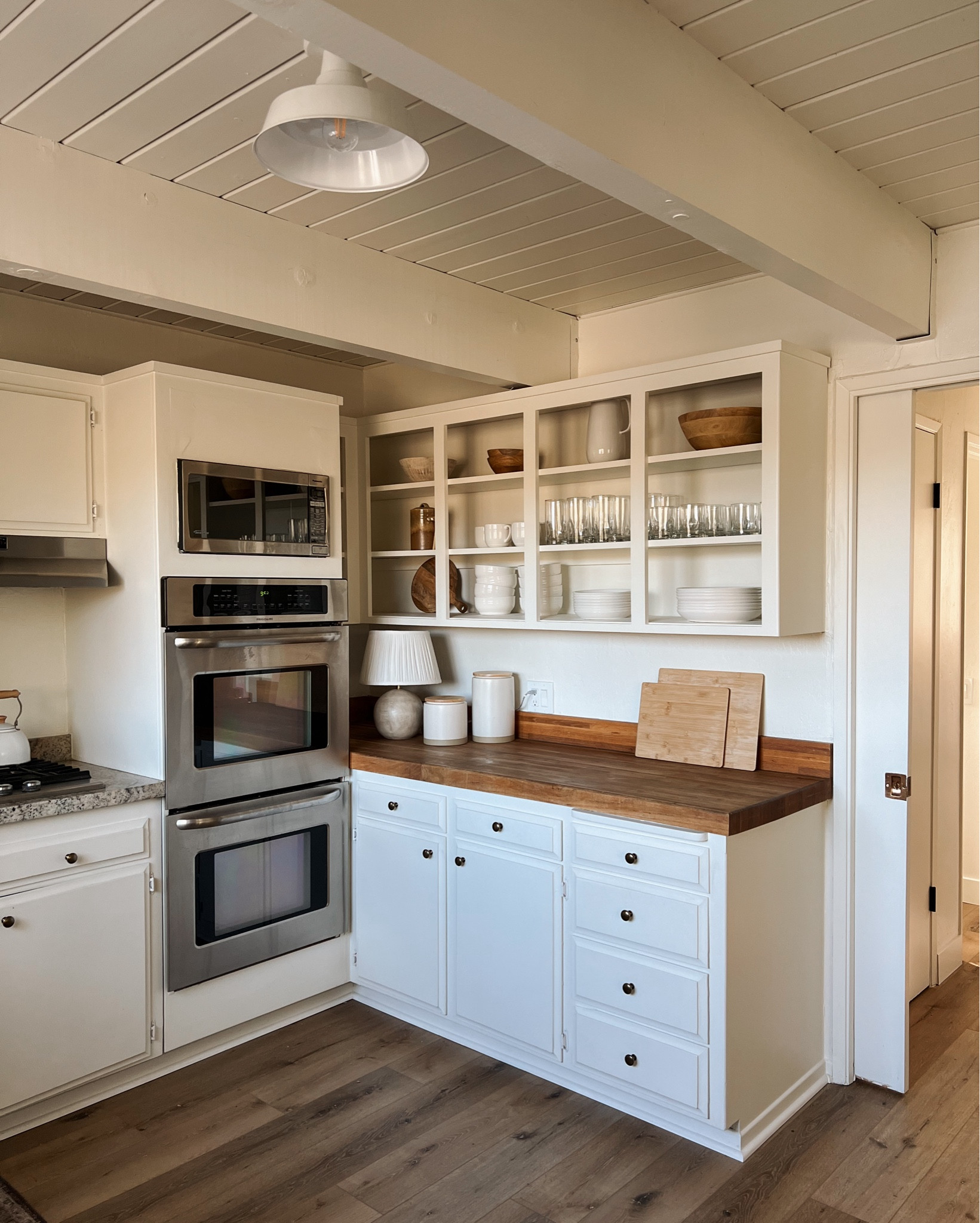 Shop the lakeside cottage kitchen essentials! All Target and Amazon!

#LTKHome