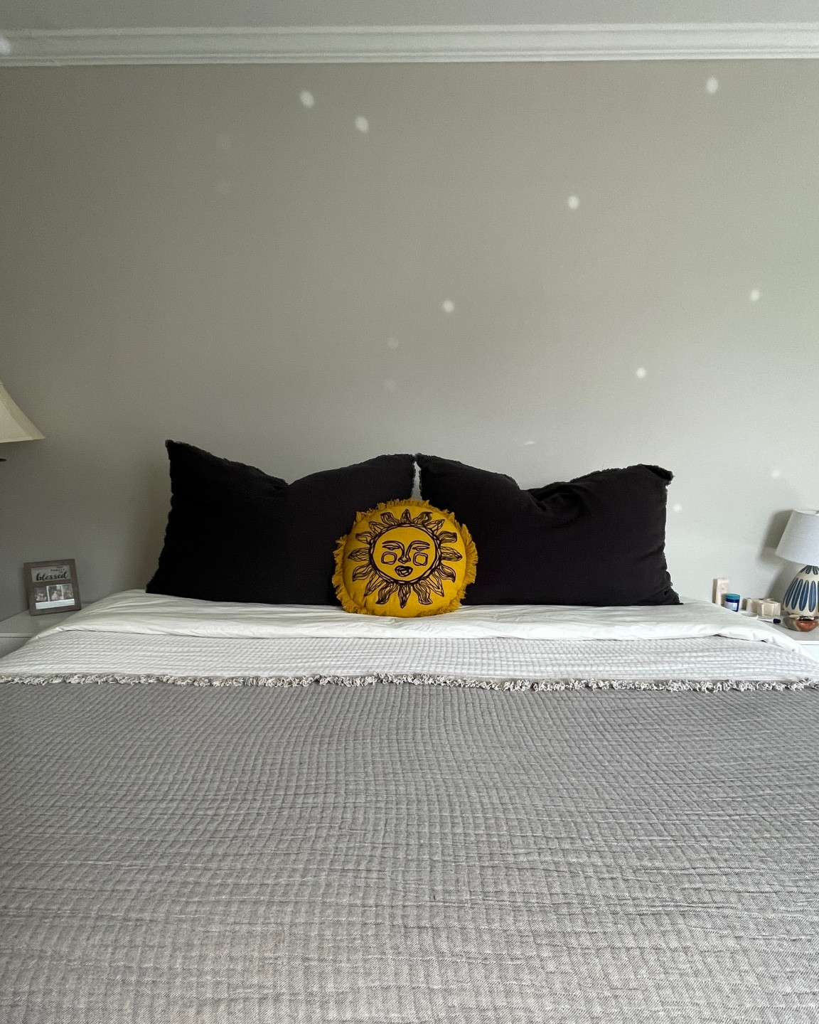 FINALLY got a king bed

didn’t realize how much more space it truly has until seeing it look so bare with the pillows we used for our queen. this quilt/throw adds dimension which will do until we beef up our pillow situation

#LTKfindsunder100 #LTKfindsunder50 #LTKhome