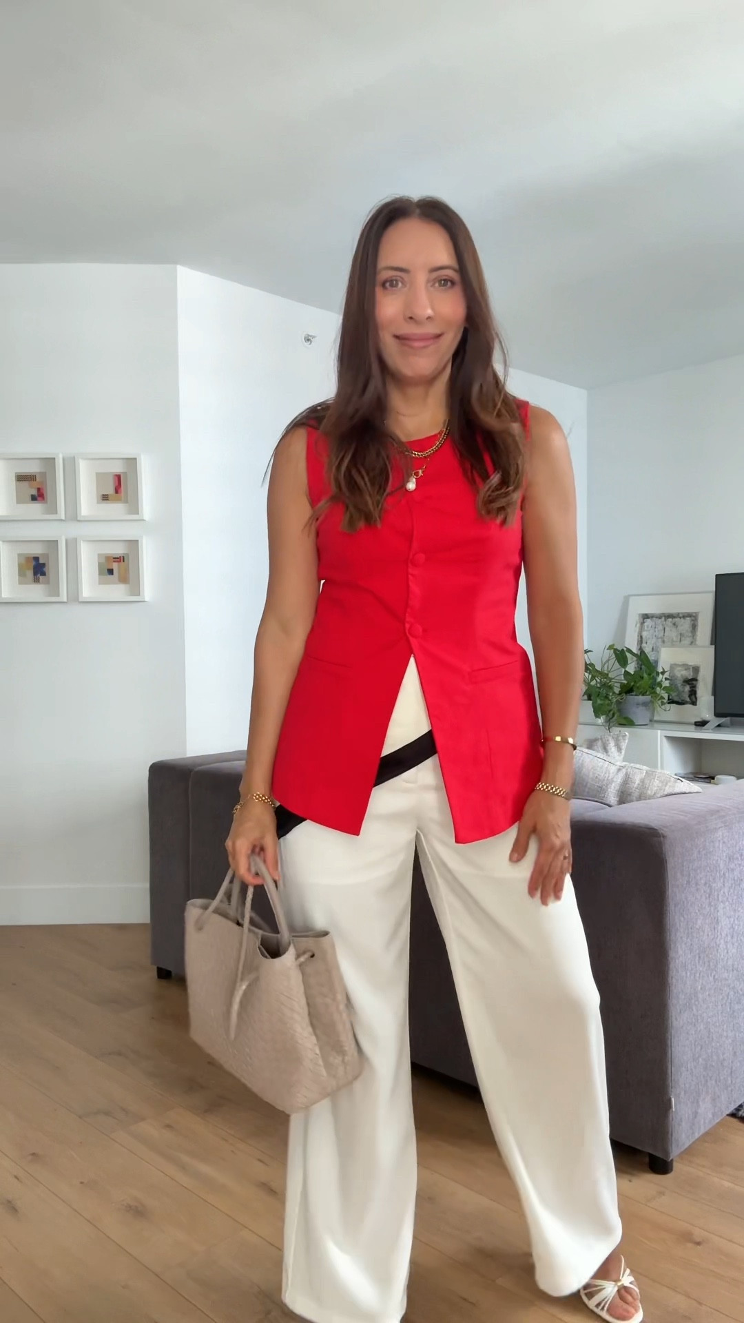 Repitiendo Chaleco y estrenando Cartera 

#LTKSaleAlert #LTKFallSale #LTKU