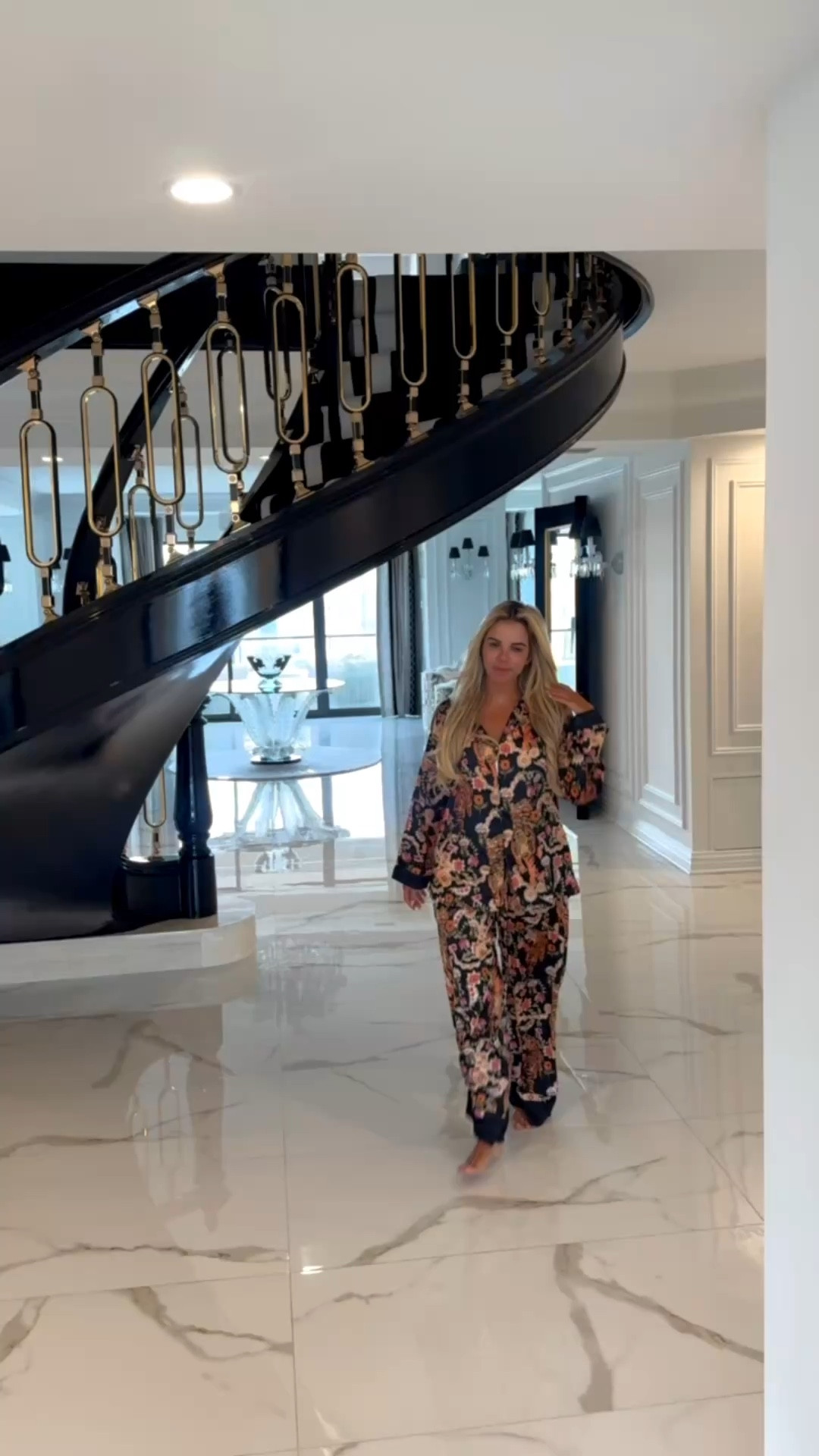 Spend the day with me, to see what it’s like living on the UES as a mom of four😍

#kimmyneeli #uesmoms #dayinmylifevlog #nycinfluencer spendthedaywithme momof4 nycmom morningvlog nycvlog

#LTKdayinmylife #LTKvlog #LTKootd