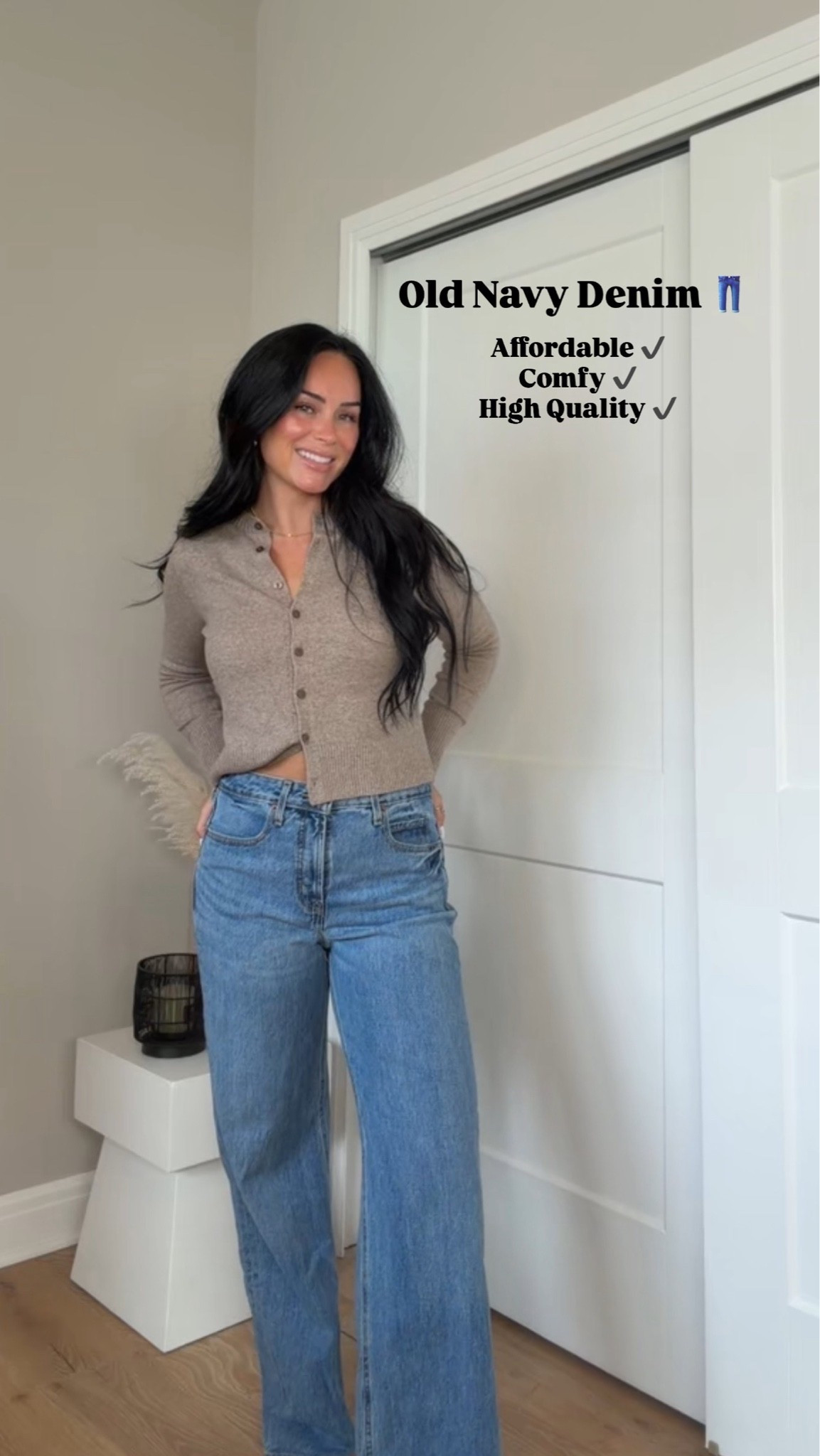 The denim you’ll reach for over & over 👖🖤 These Old Navy jeans are comfortable, affordable, and have that clean polished look I love. Perfect for everyday wear, work outfits, or dressing up for date night! ✨


@oldnavy #oldnavypartner