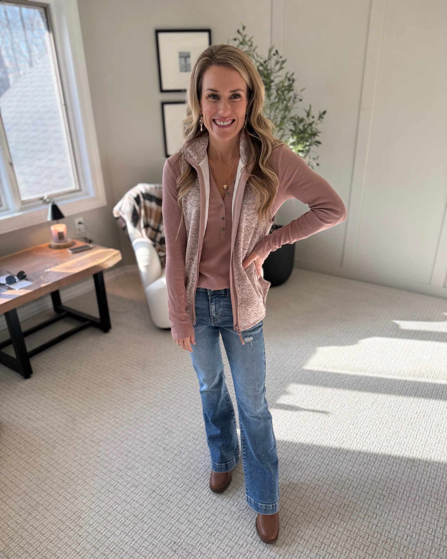 Valentine’s Day outfits

Maurices fashion  mom outfit  red sweater  jeans  galentine’s day outfit  winter outfit  belt bag  winter fashion

#LTKSeasonal #LTKFindsUnder50 #LTKStyleTip