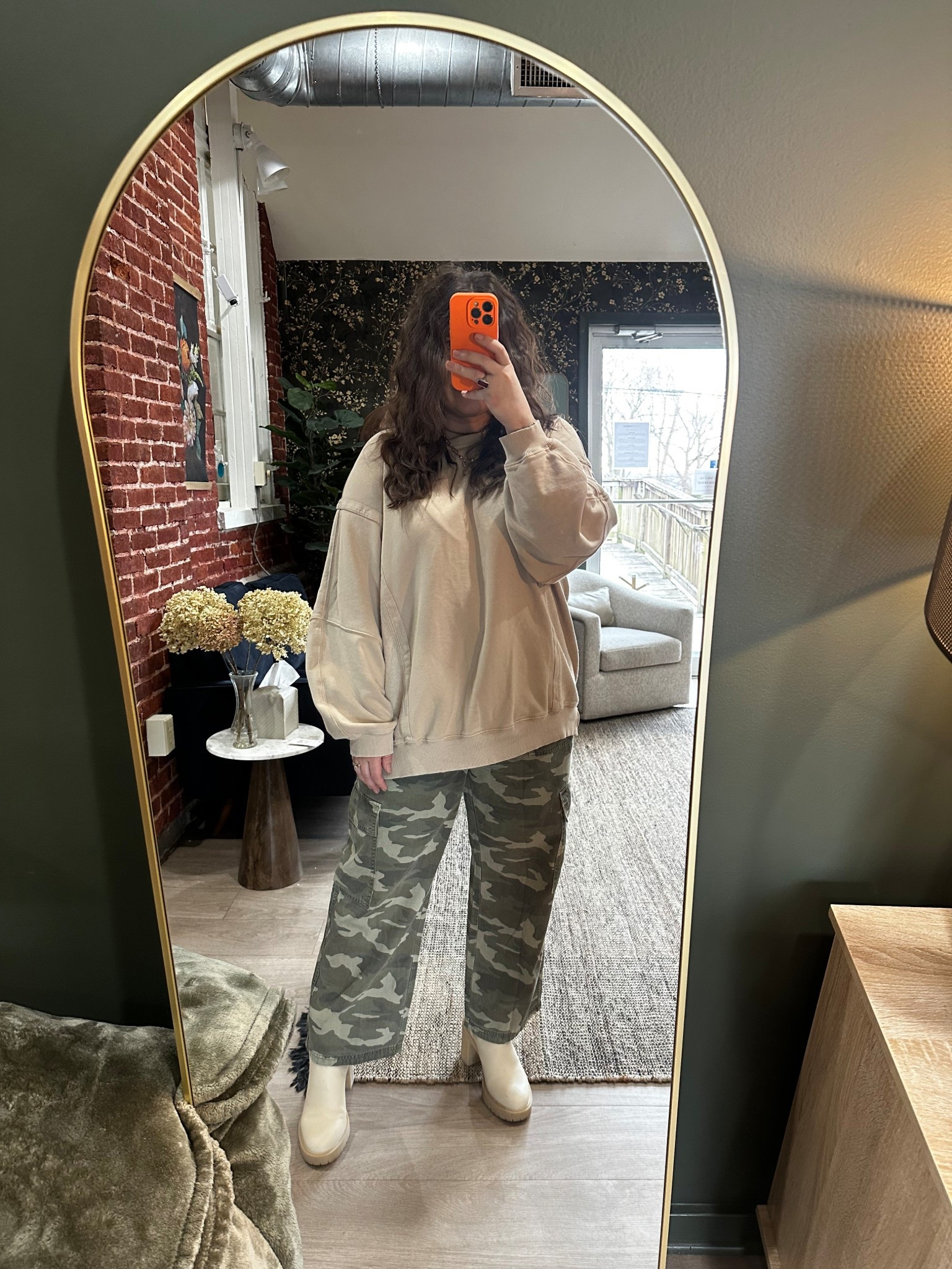 BUY THE PANTS!

TTS - no stretch, but do loosen some in waist as day goes on, which I loved!



#LTKmomlife #LTKSaleAlert #LTKMidsize