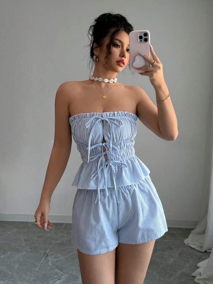 Chiquease 2 Stücke Sommer Lässig Outfit Set: Trägerfreies Gestreiftes Rüschen-Crop-Top + Shorts Mit Gummibund | SHEIN