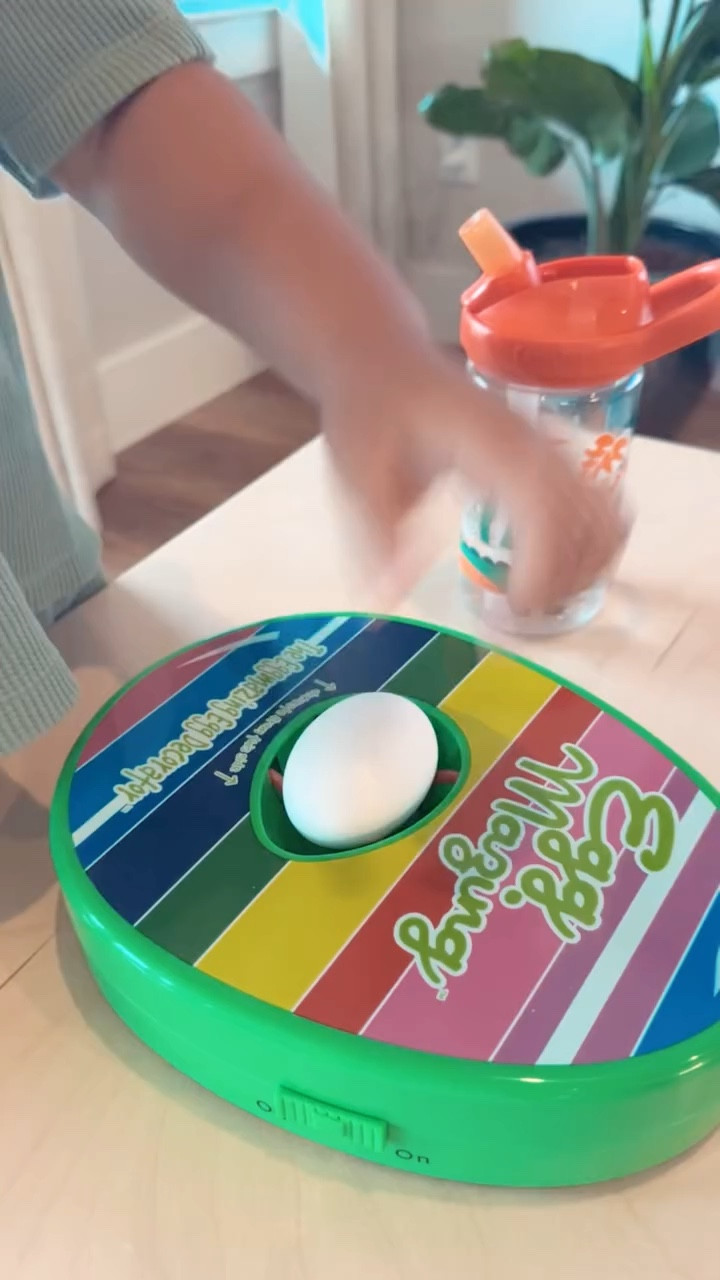 فائدة هذا النشاط:
1. ينمي المهارات الحركية الدقيقة
2. يحسن التنسيق بين اليد والعين
3. يعزز قدرات حل المشكلات
4. يعزز التركيز 
5. يعزز التفكير الاستراتيجي
6. يشجع الإبداع والابتكار
7. يوفر طريقة ممتعة وجذابة للتعلم
8. يبني الصبر والمثابرة 
9. يقدم شعوراً مرضياً بالإنجاز 
#انشطة_تعليمية #انشطة_اطفال #انشطه_تعليميه #تطور_الطفل