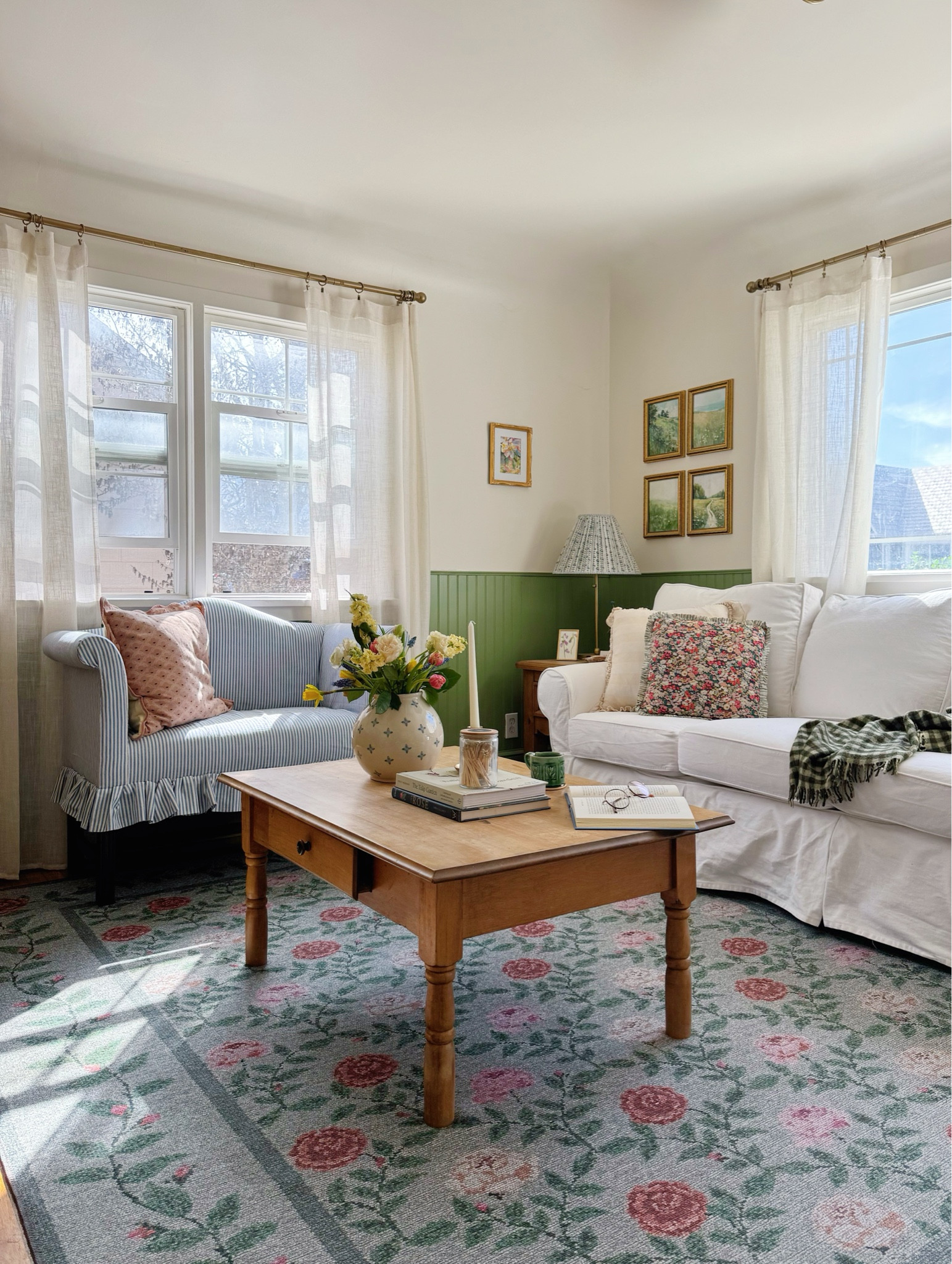 Celebrating spring at the cottage with Rifle Paper Co🌷

#LTKHome #LTKSeasonal