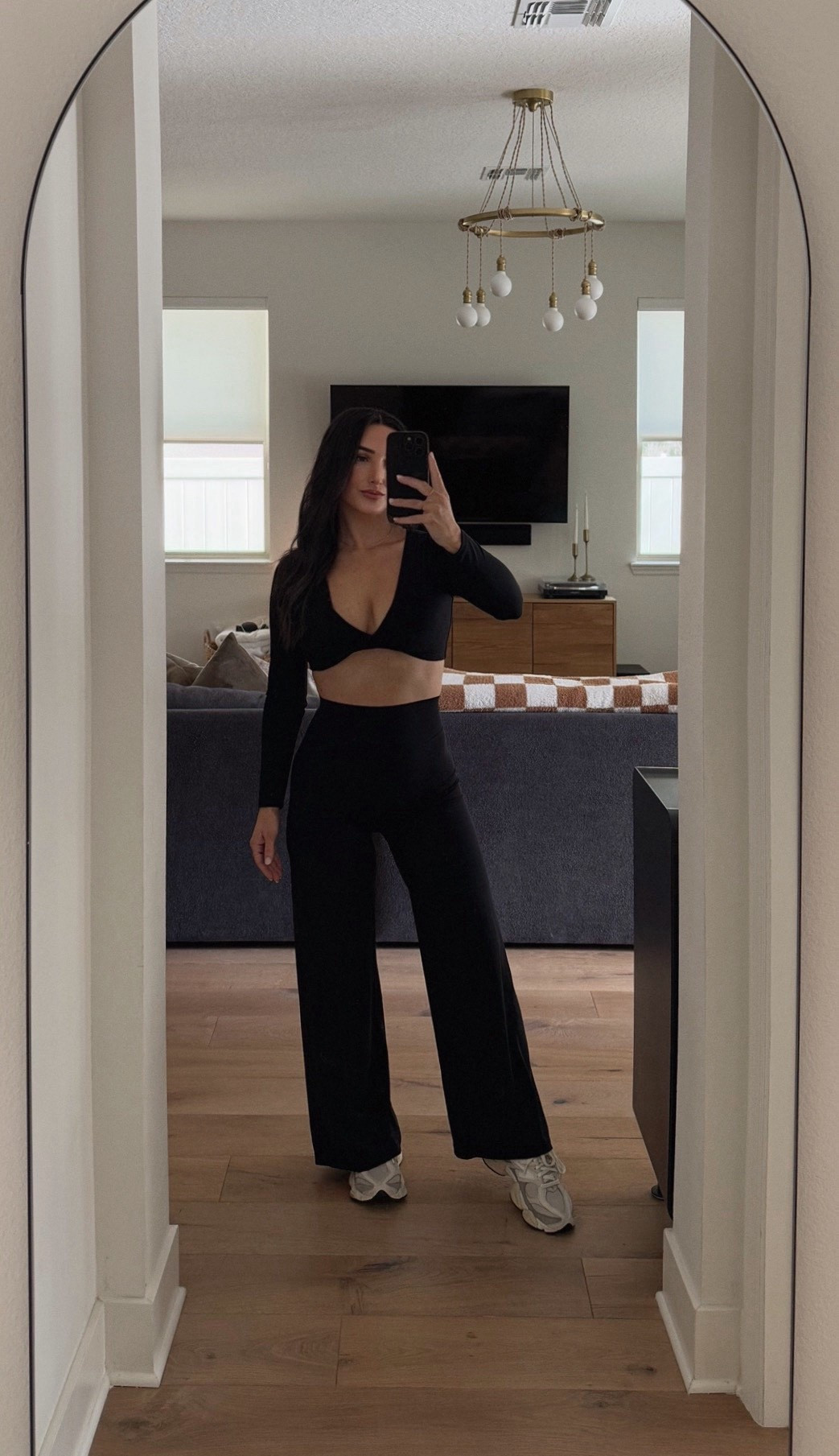 Black set for working out and gym.

#LTKgrwm #LTKActive #LTKootd