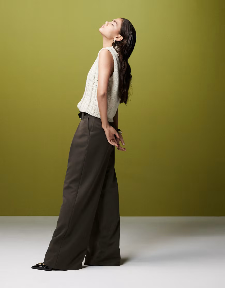 ASOS DESIGN super wide leg belted tailored trouser in olive-Green | ASOS (Global)