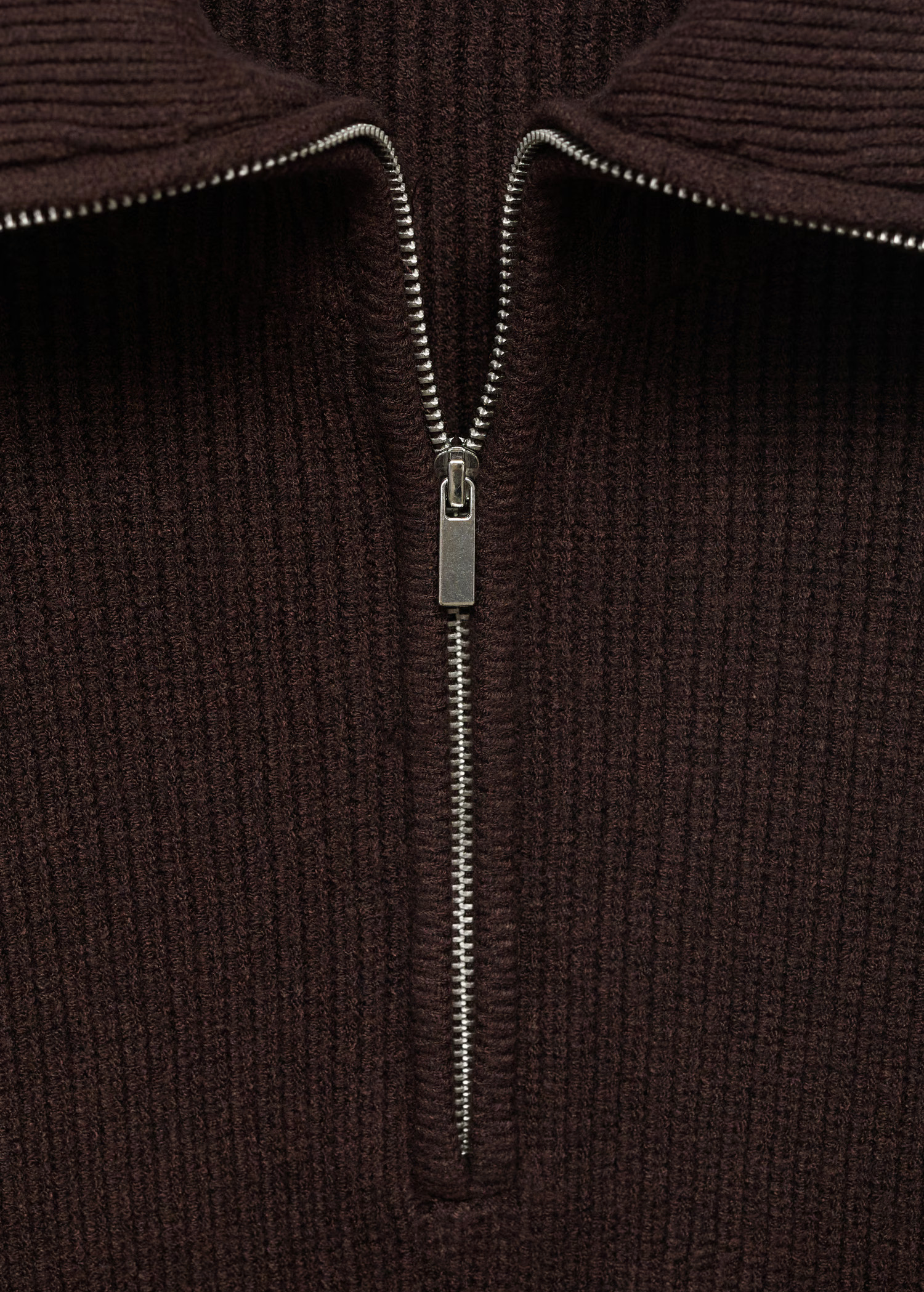 Sweater with contrasting zip collarCurrent price [£ 35.99]£ 35.99 | MANGO (UK)