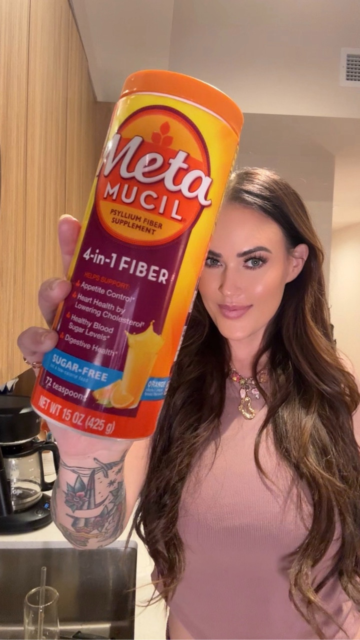 #Ad #Metamucil_Partner 

Fiber era unlocked 🧡✨
Started adding Metamucil to my daily routine and wow… feeling lighter, more regular, and better than ever. Proof that the small habits really do the most. Grabbed mine at @target because obviously 🎯💁‍♀️

If you need a sign to get your fiber in…this is it.✨

#metamucil #targetstyle #TargetPartner Target liketkit @shop.ltk @Target 

https://liketk.it/5PJTu