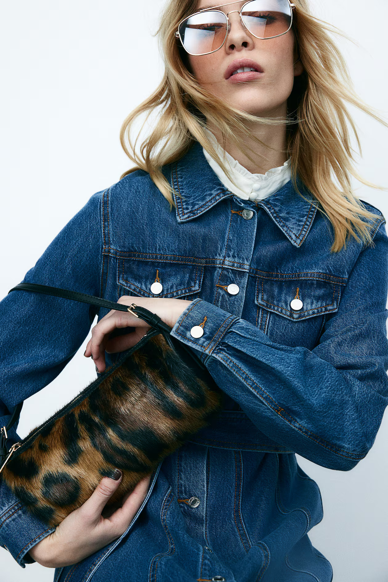 Studded shoulder bag | H&M (UK, MY, IN, SG, PH, TW, HK)