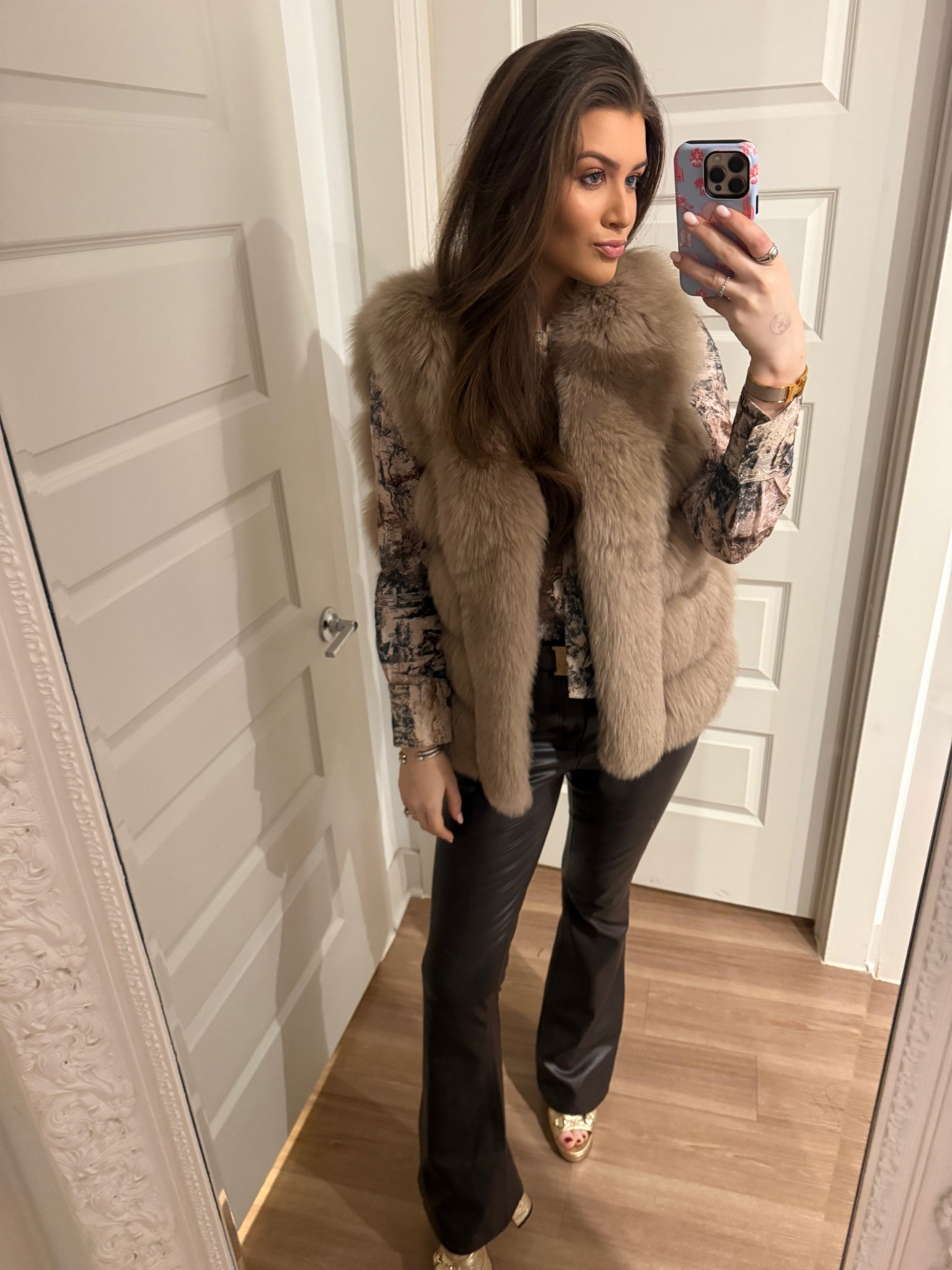 this lace, western toile blouse is my latest obsession… western chic to the max! Perfect for rodeo season… And now on sale!!! 