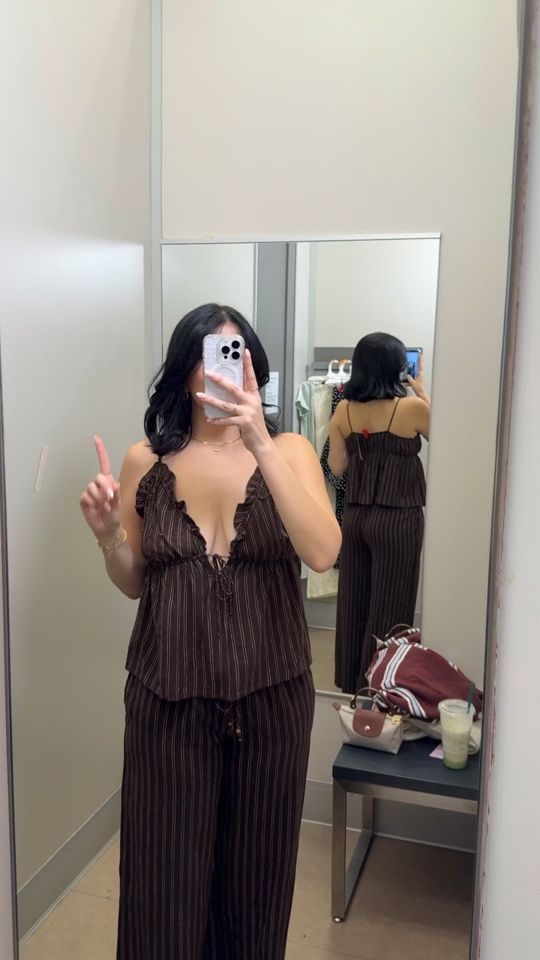 The cutest set 👏🏼



#LTKSeasonal #LTKMidsize #LTKootd