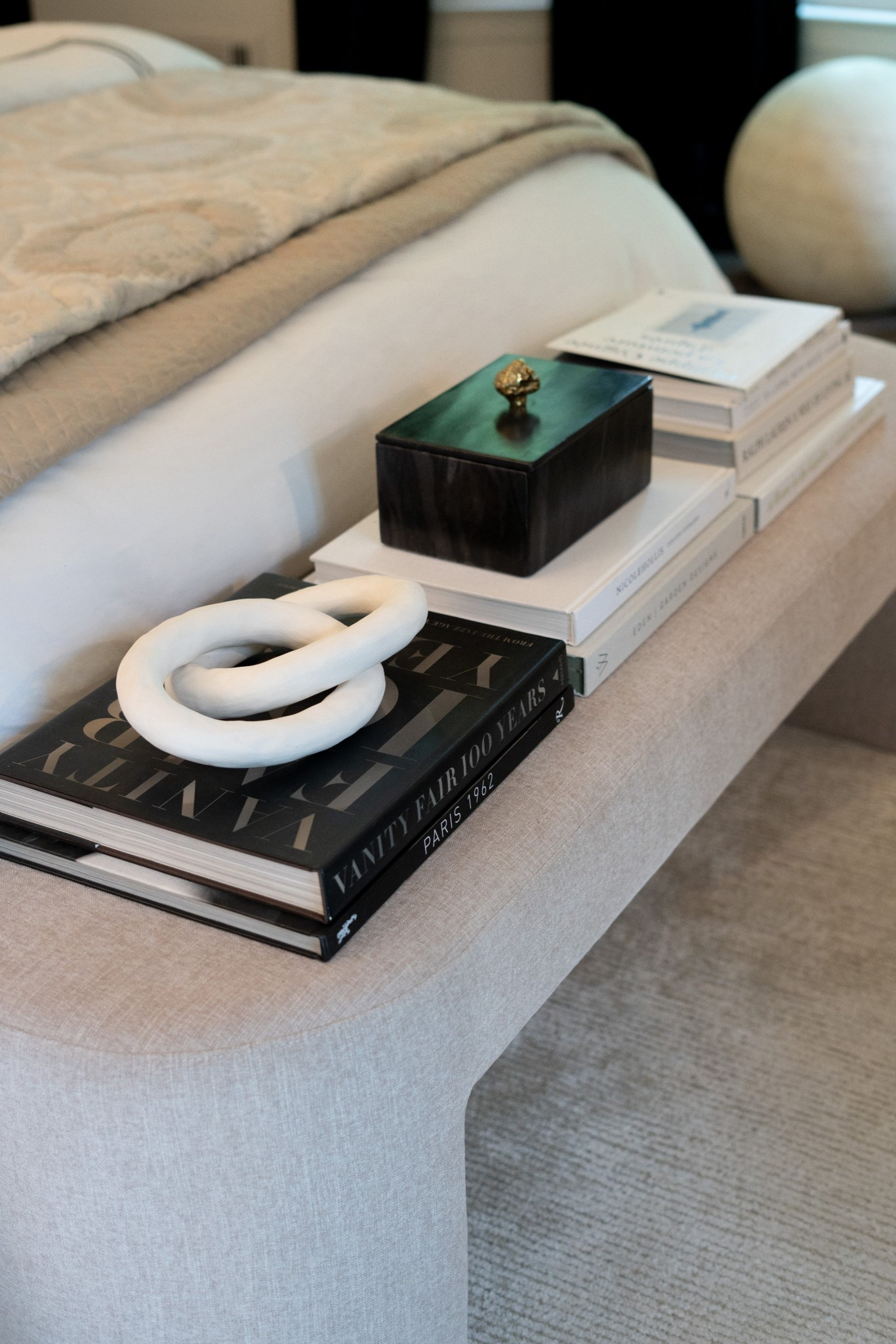 I love our Spring and early summer update to the bedroom!

#LTKHome #LTKSeasonal #LTKStyleTip