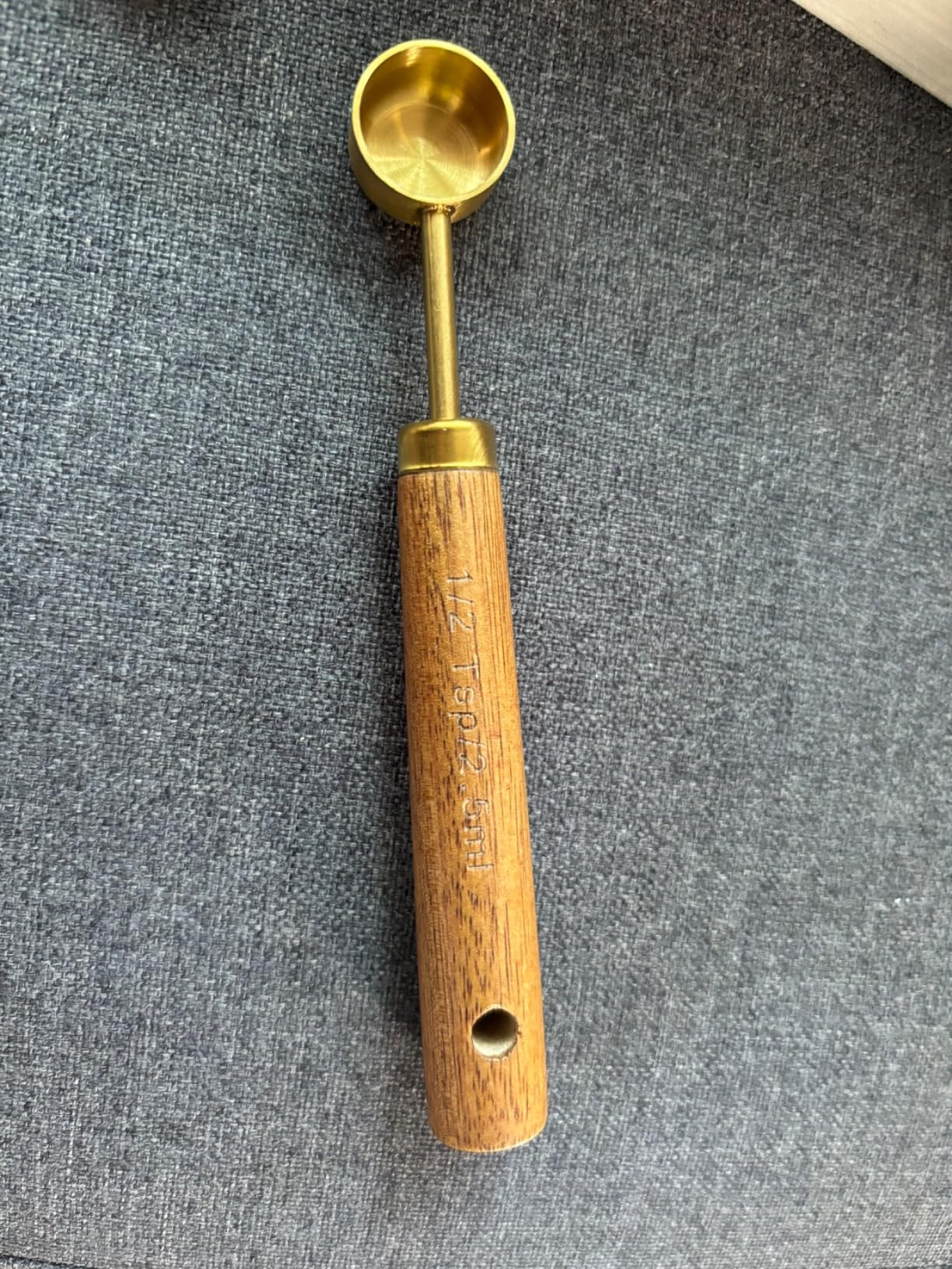 GuDoQi Gold Measuring Cups and Spoons Set of 8, Wood Handle with Metric and US Measurements, Prem... | Amazon (US)