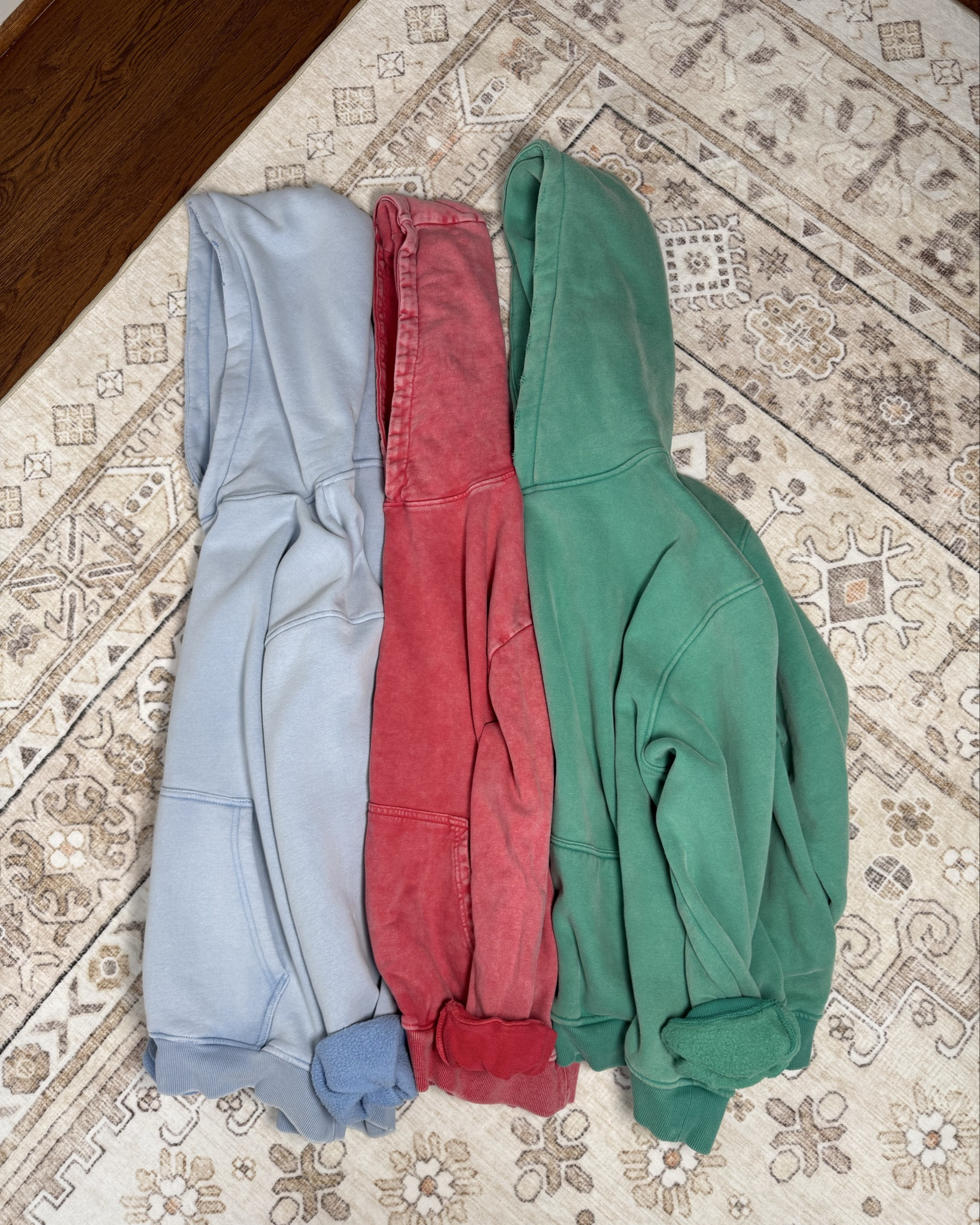 Amazon Finds I’ve been loving! 🩵 #amazon #amazonfinds #fashion #ootd #ootdinspo

#LTKItBag #LTKStyleTip