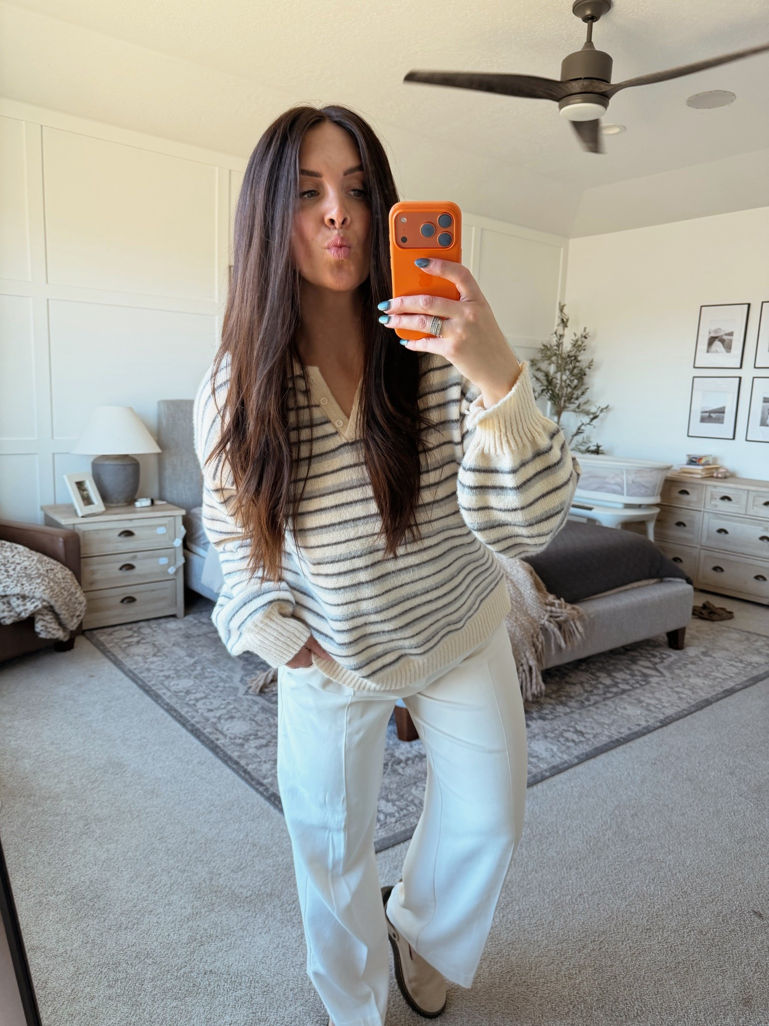 This top is Amazon 🤩 crazy right  

#LTKgrwm #LTKmomlife #LTKootd