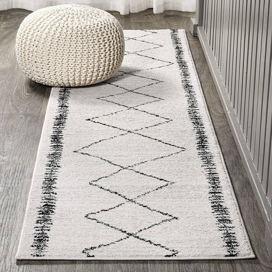 JONATHAN Y MOH203A-28 Zaina Moroccan Beni Souk Indoor Farmhouse Area-Rug Bohemian Minimalistic Ge... | Amazon (US)
