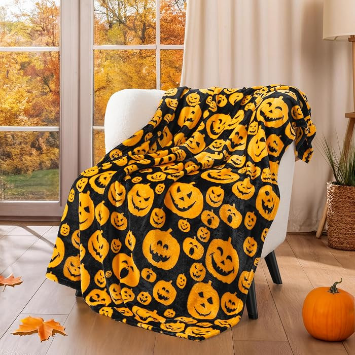PAVILIA Halloween Throw Blanket for Couch | Orange Pumpkin Fall Fleece Blanket | Soft, Plush, War... | Amazon (US)