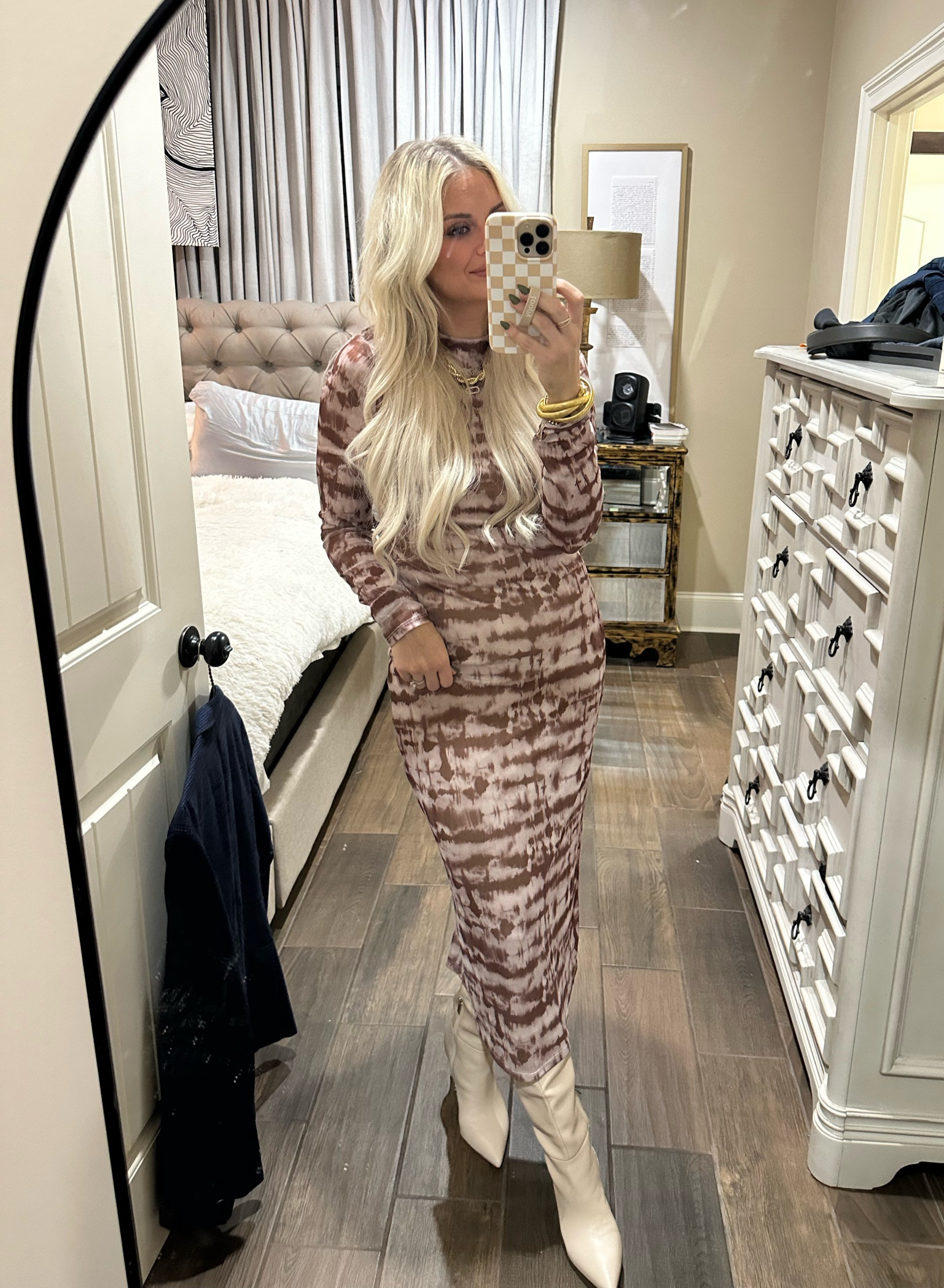 OOTD / outfit of the night + my dirty mirror 😂 
Date night
Midi dress
Outfit ideas
Holiday party outfit
Thanksgiving outfit 

#LTKstyletip #LTKfindsunder100 #LTKparties