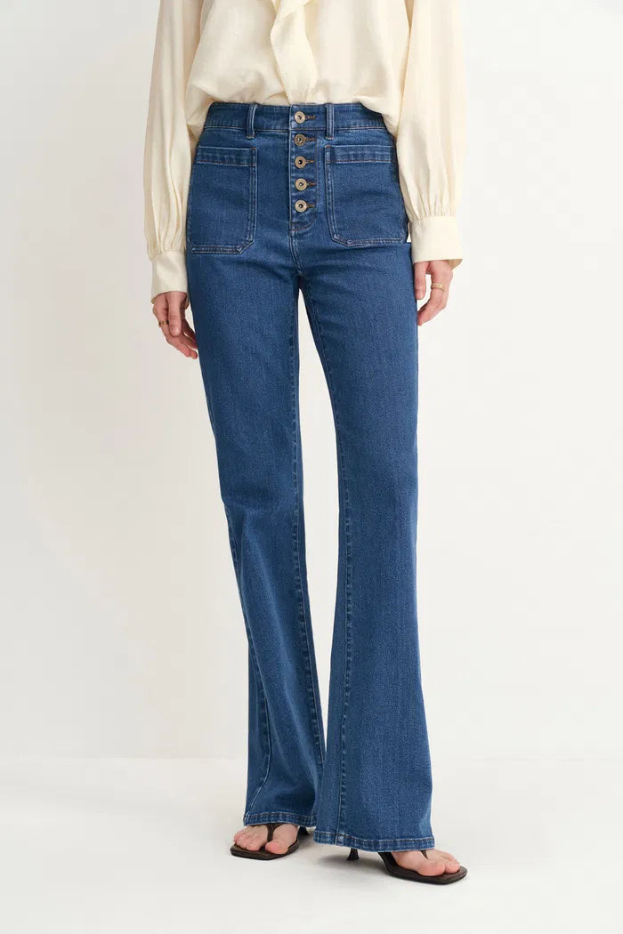 Sarah Five Button Bootcut Jeans in Stretch Denim | Fabrique