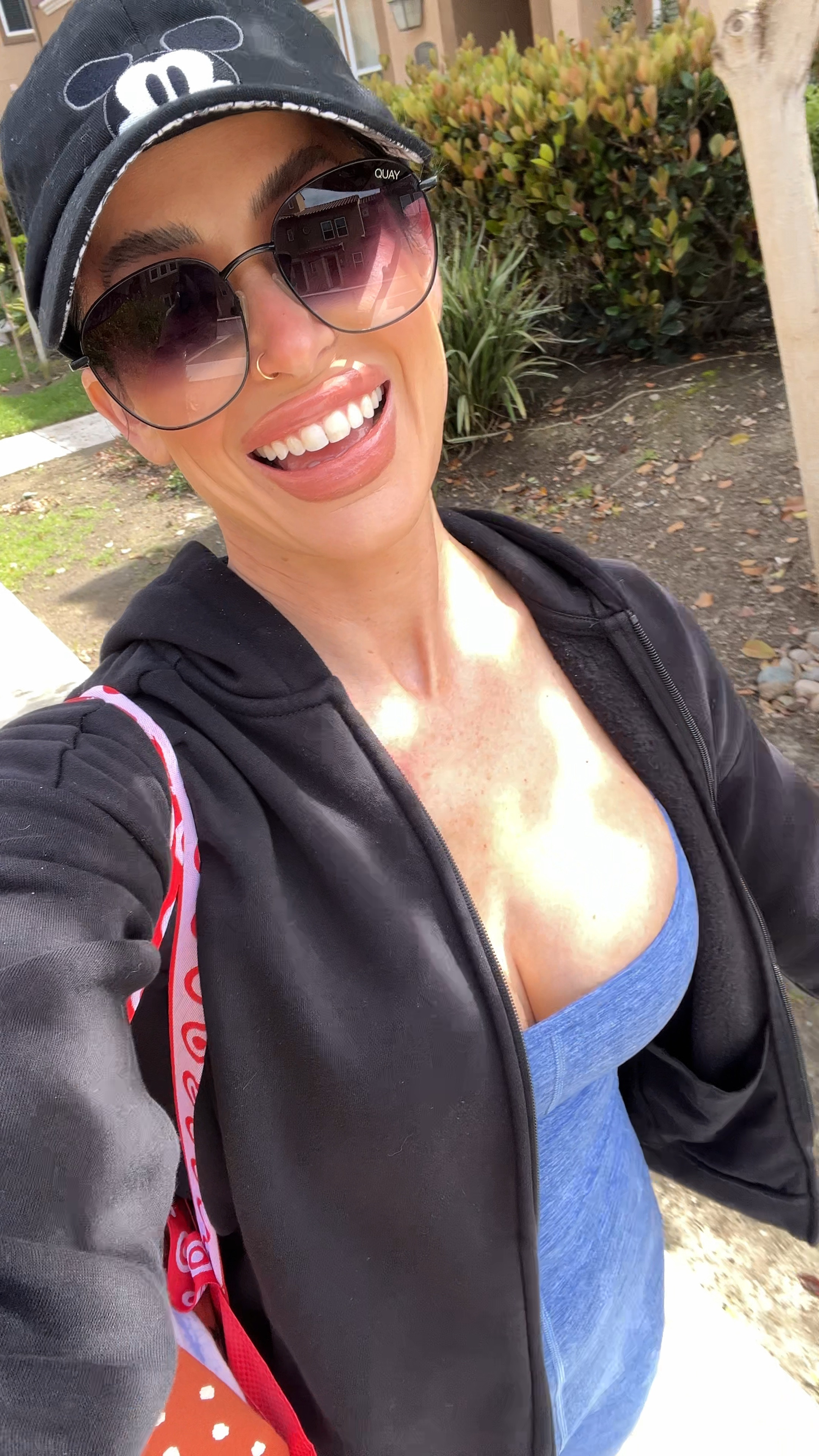 OOTD 
Mom life
Athleisure
Aerie
Disney
Disneyland
Mickey 
Mickey Mouse
Sunglasses
Sneakers
Spring
Errands
Sale


#LTKsalealert #LTKfindsunder50 #LTKfitness