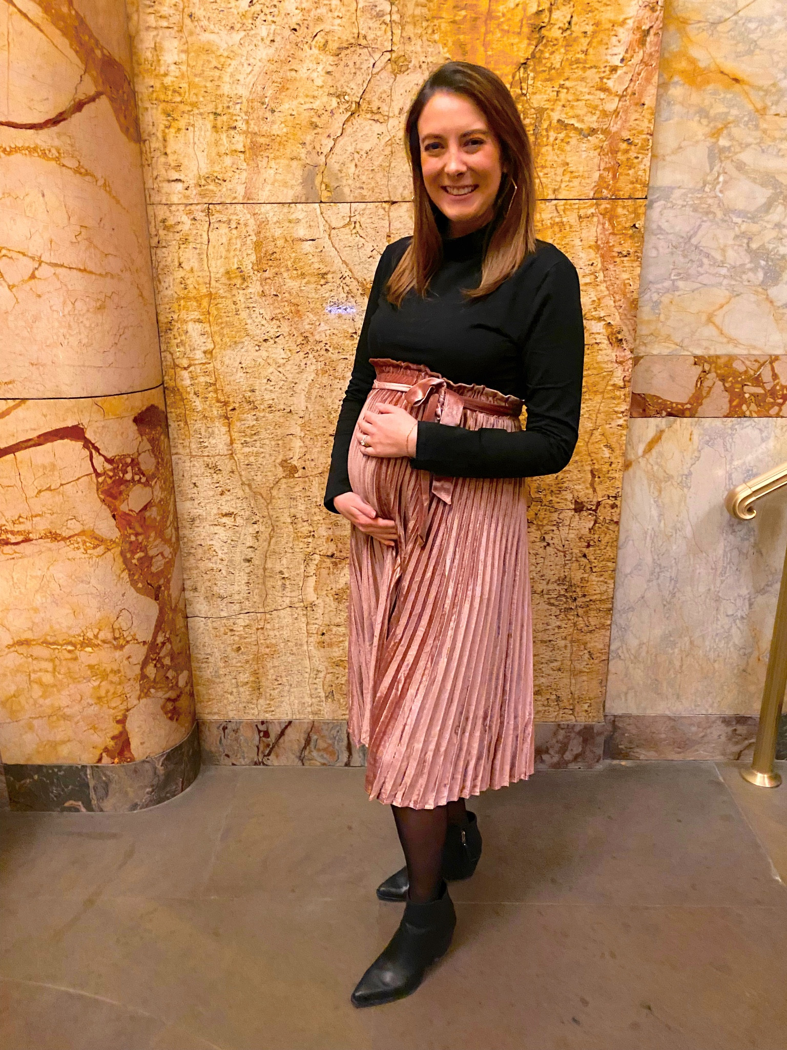 Baby boy in my belly loved the music and was dancing around all night! I had such a blast seeing @cirquedreams with my mom last night! It was such a fun, family friendly and entertaining show! It really got me in the mood for the holiday season! 🎄 

#cirque #babybumplove #pregnantbelly #cirquedreams #babyboy #ltk #ltkbump #ltkfashion #ltkfamily #ltkmaternity #maternityfashion #maternitystyle #maternitydress #maternityoutfit 

#LTKfamily #LTKbump #LTKbaby