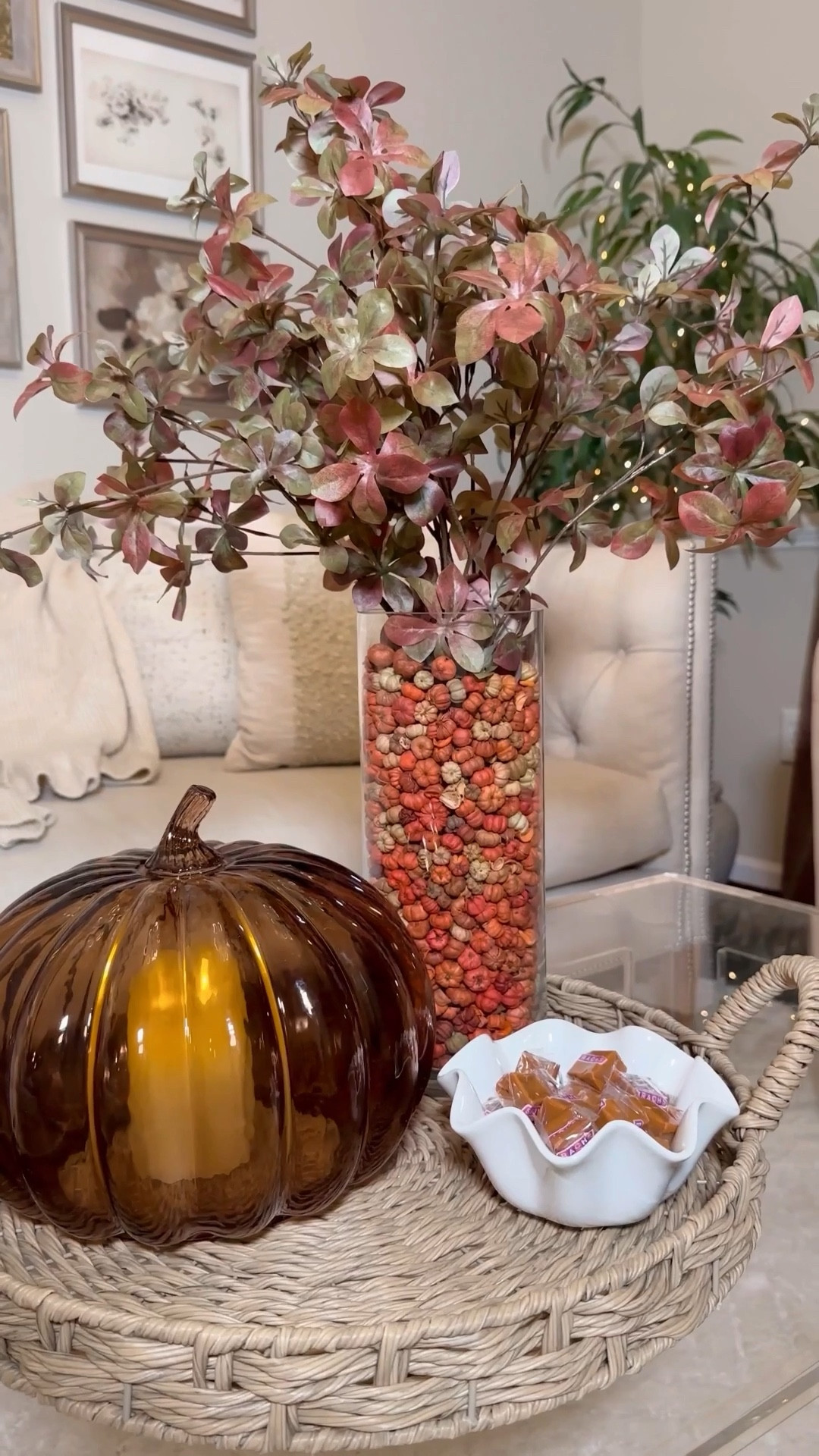 Fall Vase Arrangement & Centerpiece 🍁 Add those cozy autumn vibes to your home with this simple trick when creating an arrangement with florals or foliage! Just fill your vessels with a cardboard paper towel to get started. 

By using a cardboard roll before adding seasonal fill like mini pumpkin pods or any other fill of your choice, such as candy, potpourri, decorative stones, etc, to your vase, you'll create a stable arrangement without the need for extra fillers. Your florals or stems will remain well-structured, allowing you to easily create a centerpiece that is both versatile and efficient!

#LTKHome #LTKSeasonal #LTKVideo