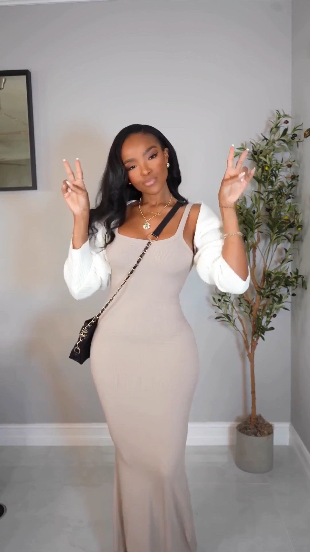 Scroll to shop! ✨ Everything from this look is linked below. 👇🏽    

Wearing: Size Small | 5’4” | 140 lbs  📲   

Download the FREE LTK app & follow me (@kirasfashionfinds) to shop all my daily finds.  #LTKootd #LTKPetite #LTKU